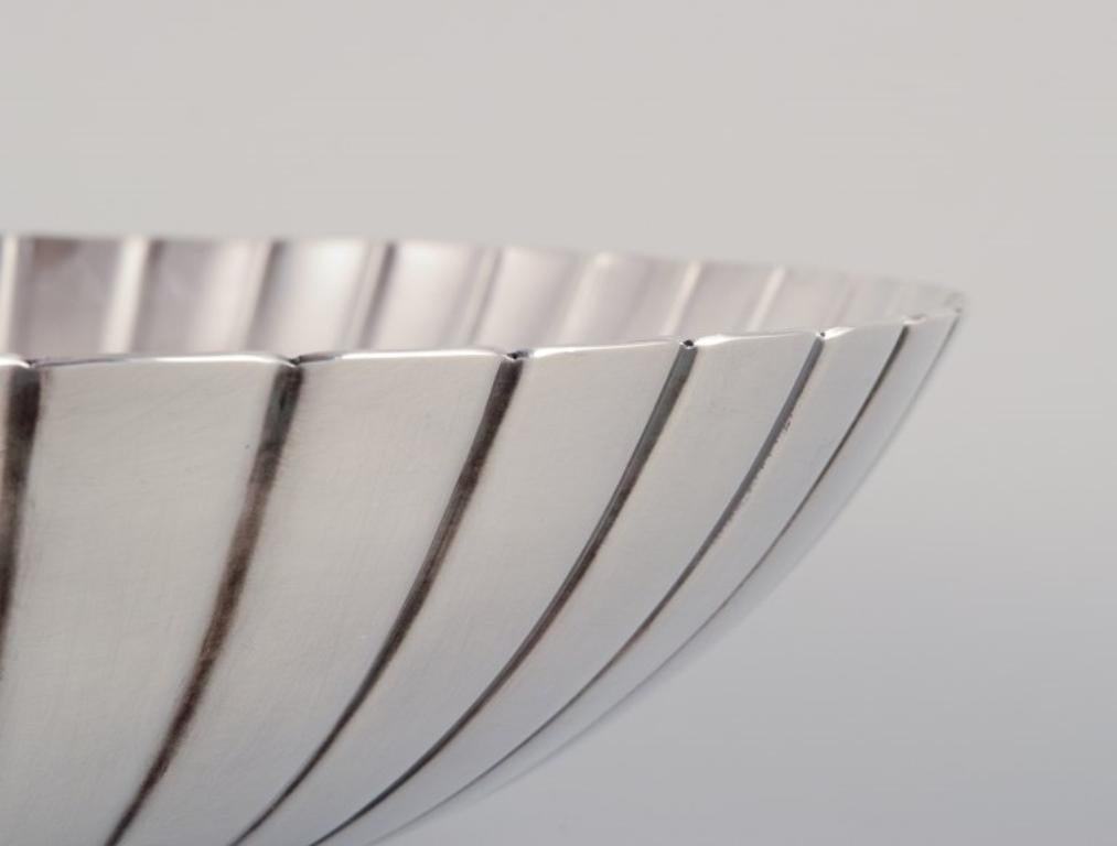 Danese Sigvard Bernadotte per Georg Jensen. Ciotola grande in argento sterling. in vendita