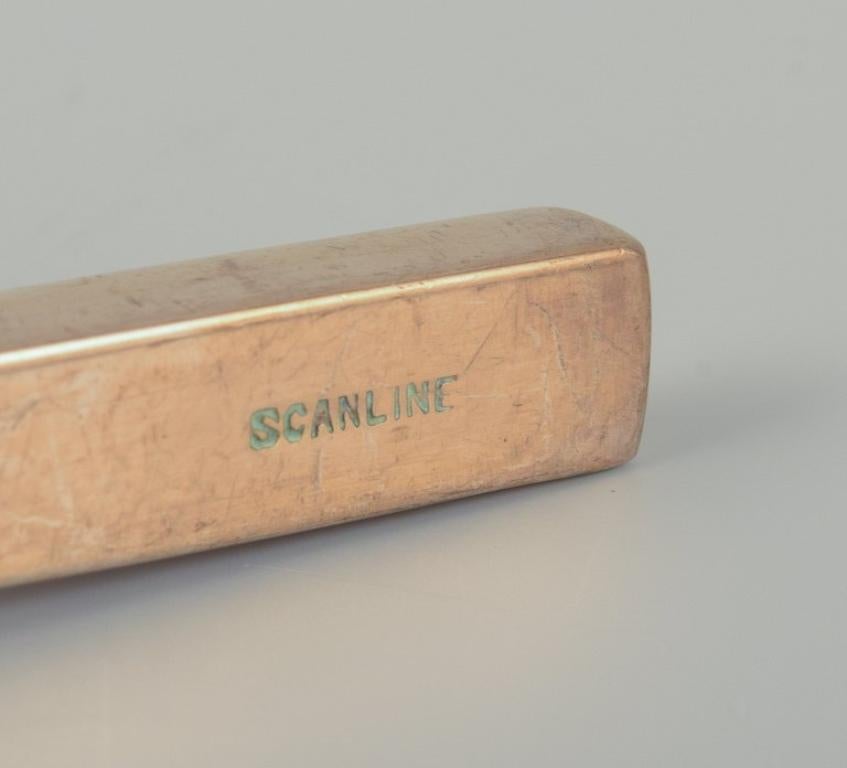 Sigvard Bernadotte „Scanline“ Besteck aus Messing. Sechs Tafelmesser und Gabeln (20. Jahrhundert) im Angebot
