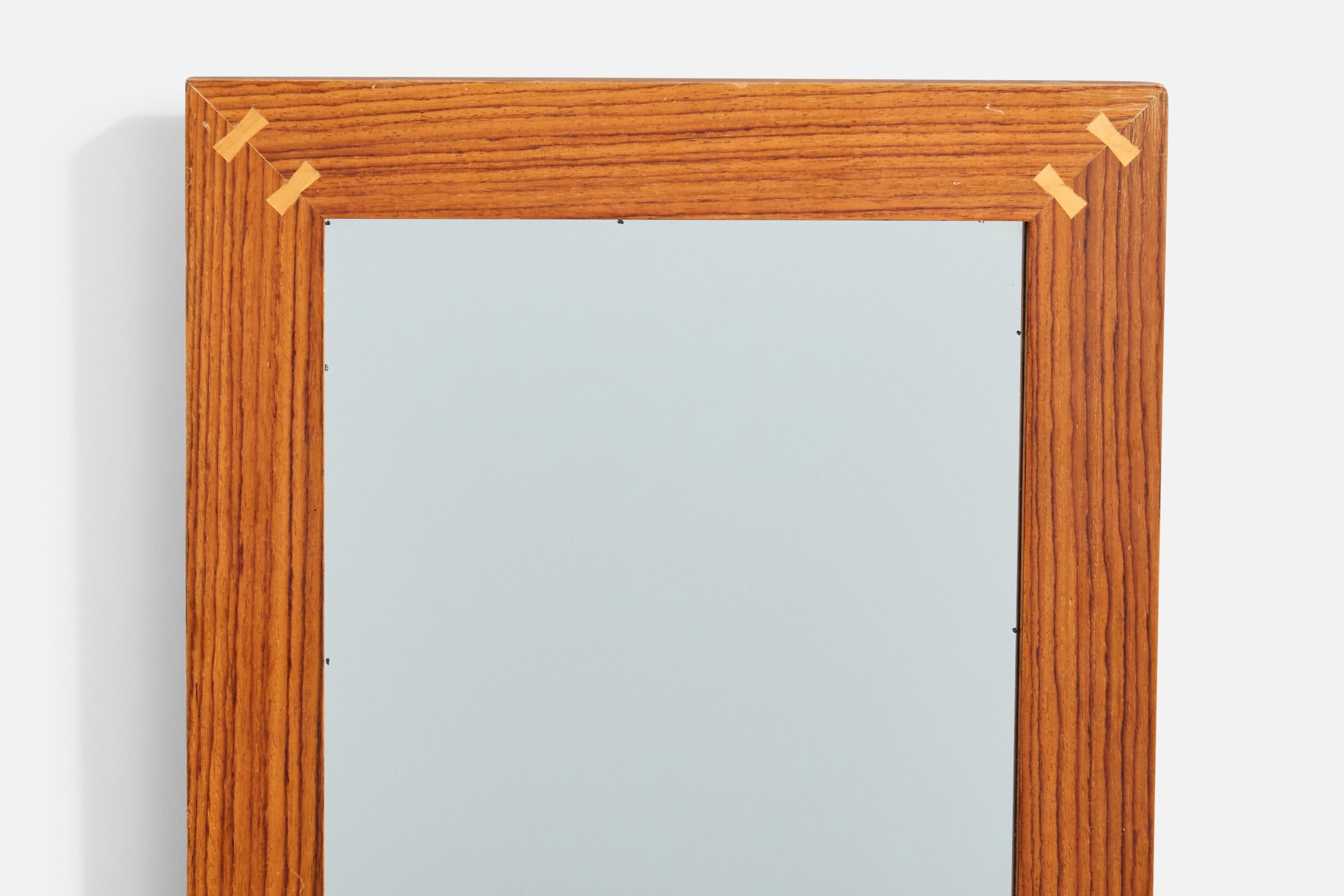 Sigvard Bernadotte, Miroir mural, bois de rose, Suède, années 1960 Bon état - En vente à High Point, NC