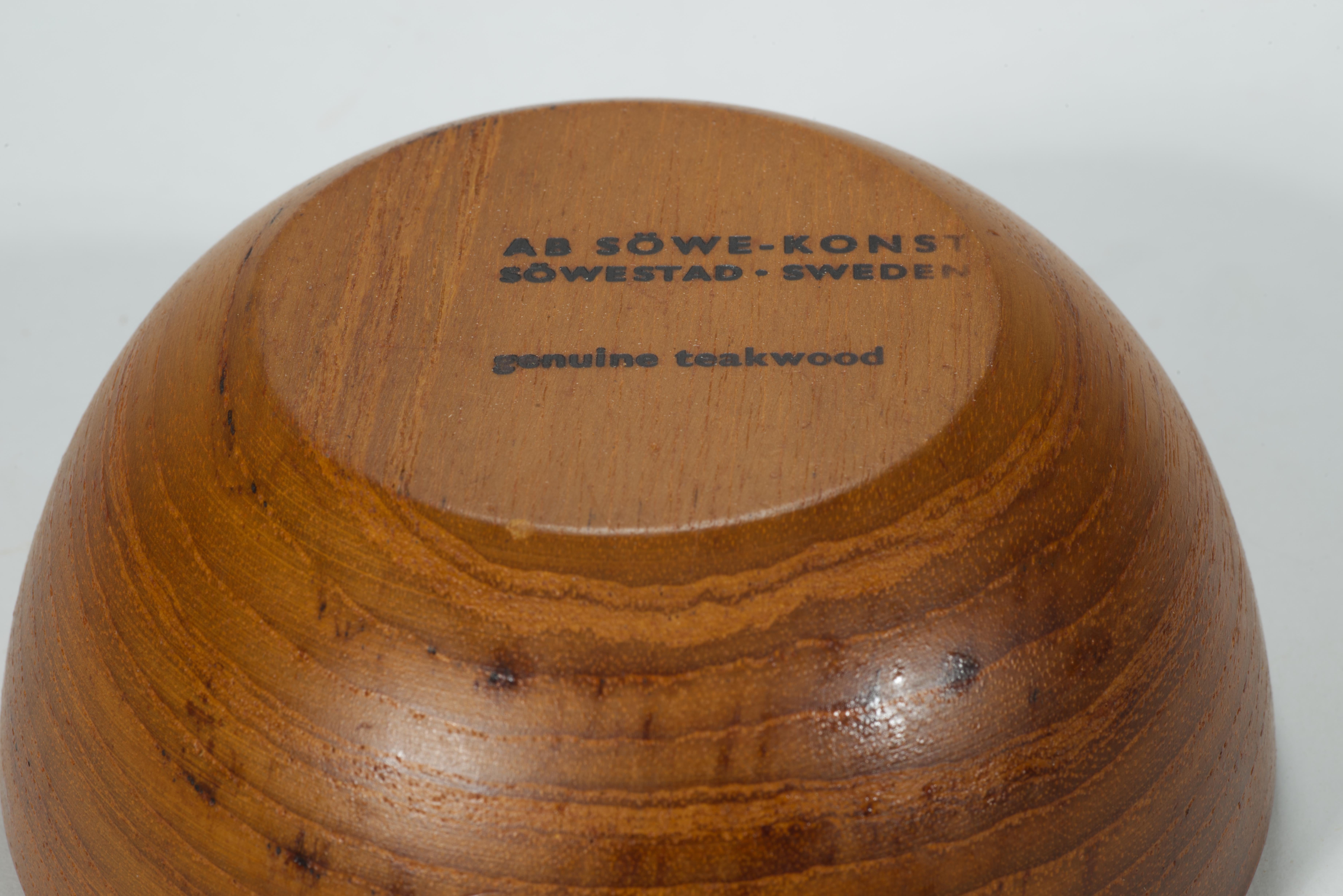 Sigvard Nilsson for Söwe Konst Sweden Teak Bowl Scandinavian Modern In Good Condition For Sale In Clifton Springs, NY