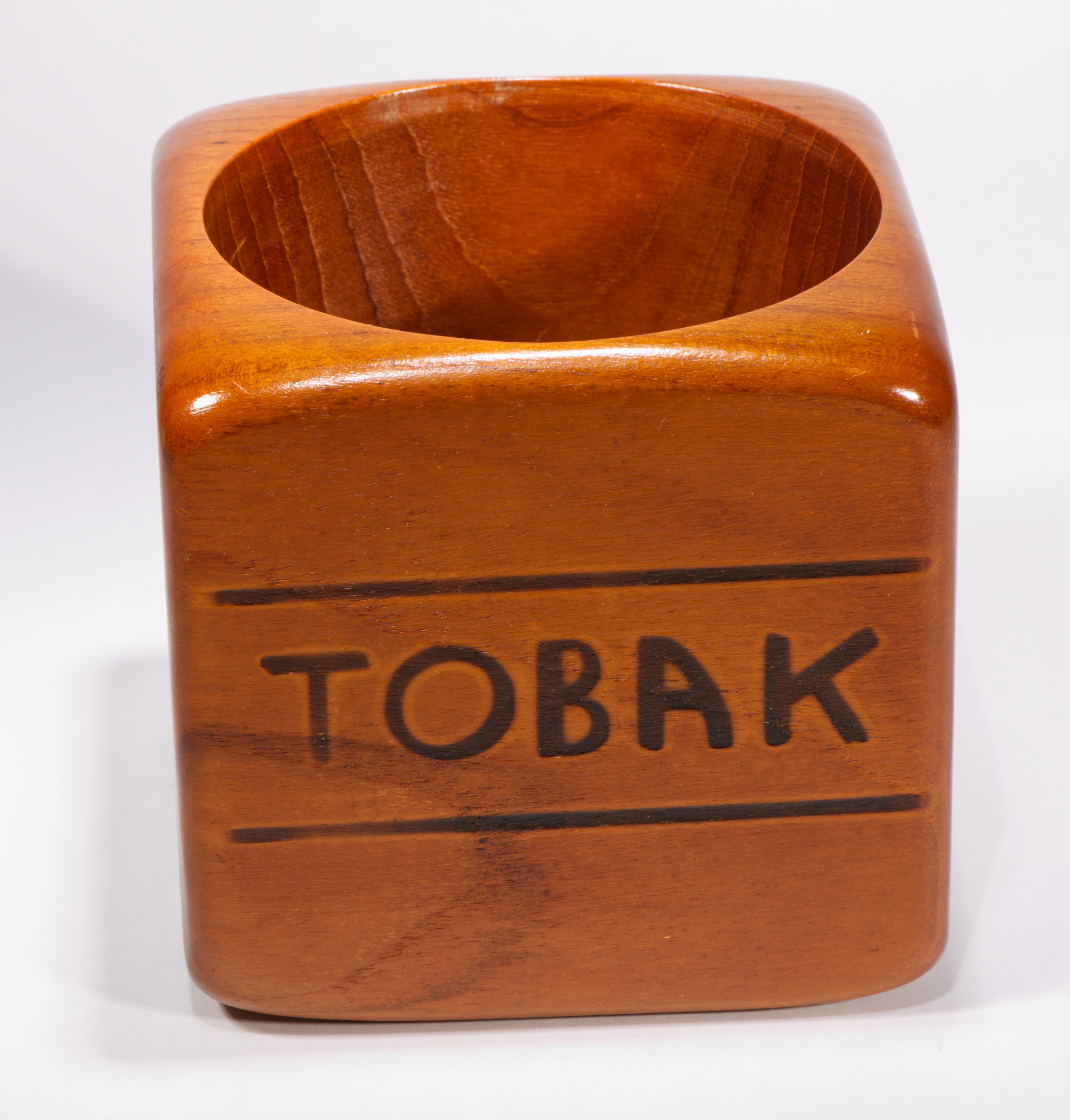 Sigvard Nilsson for Söwe Konst Sweden Teak Tobacco Tobak Box In Good Condition For Sale In Clifton Springs, NY