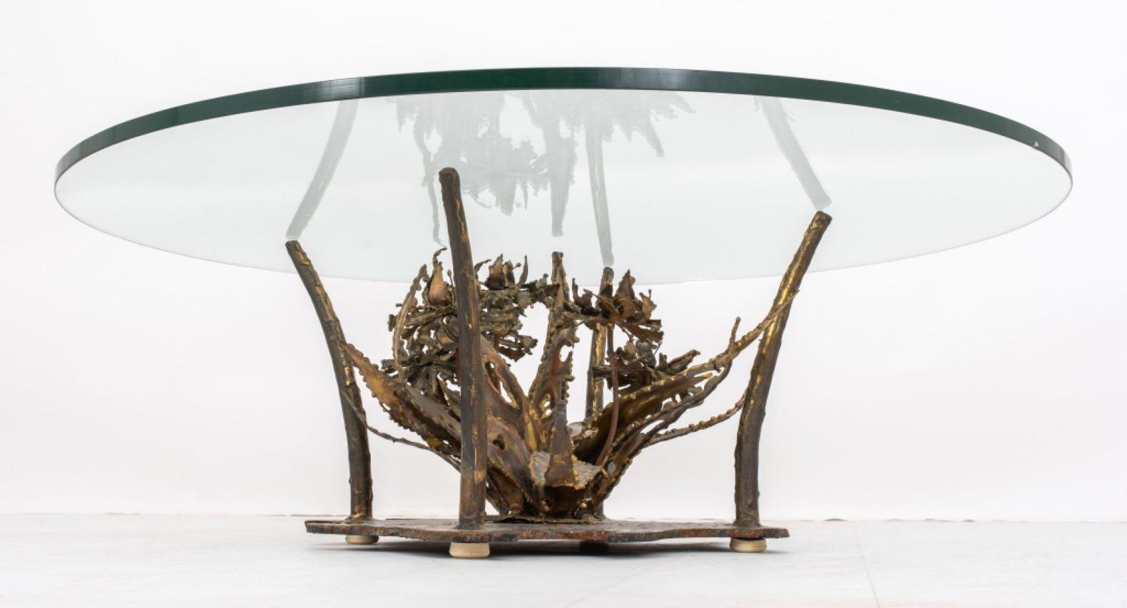 Silas Seandel, niedriger Tisch aus Bronze und Glas, 1970er-Jahre im Angebot 2