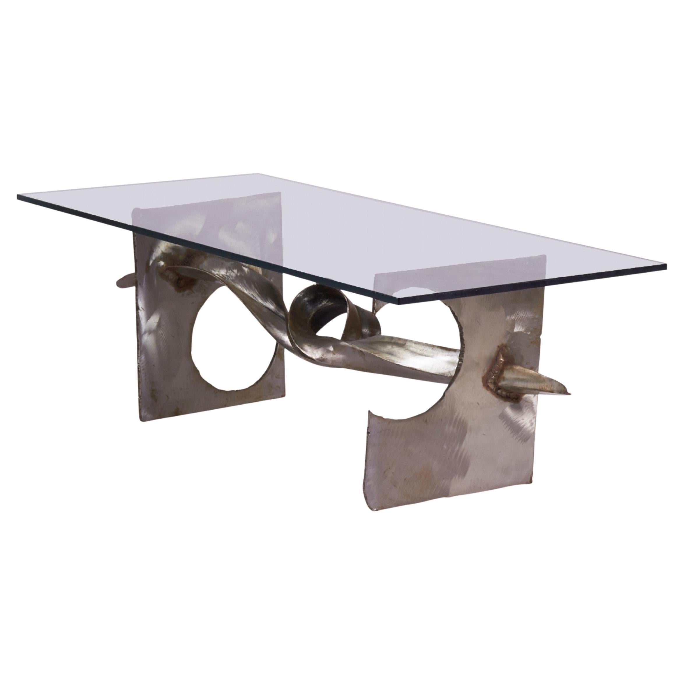 Silas Seandel Brutalista "Torturada" Cocktail / Coffee Table de acero en forma de cinta