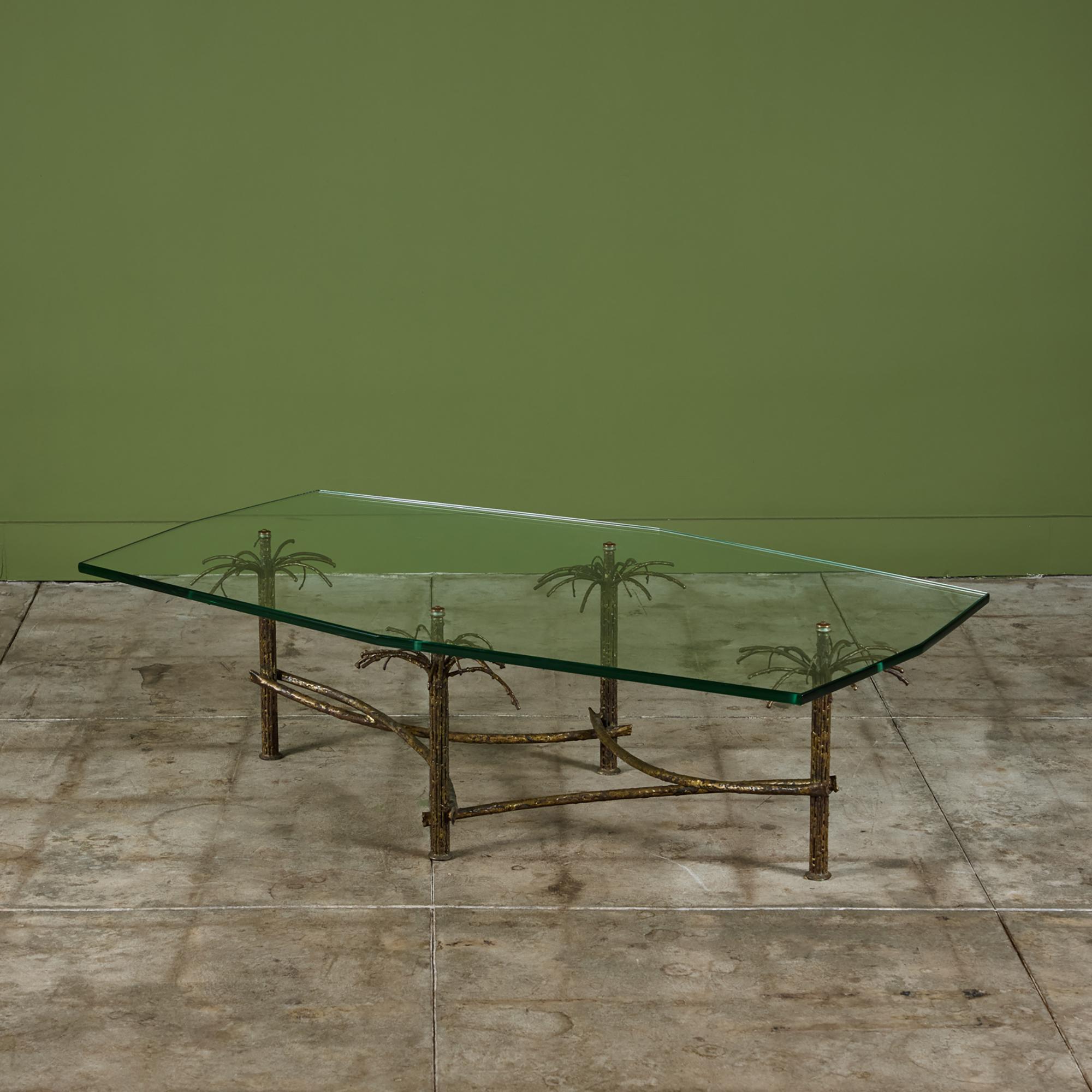 Mid-Century Modern Table basse de style Brutalist de Silas Seandel en vente