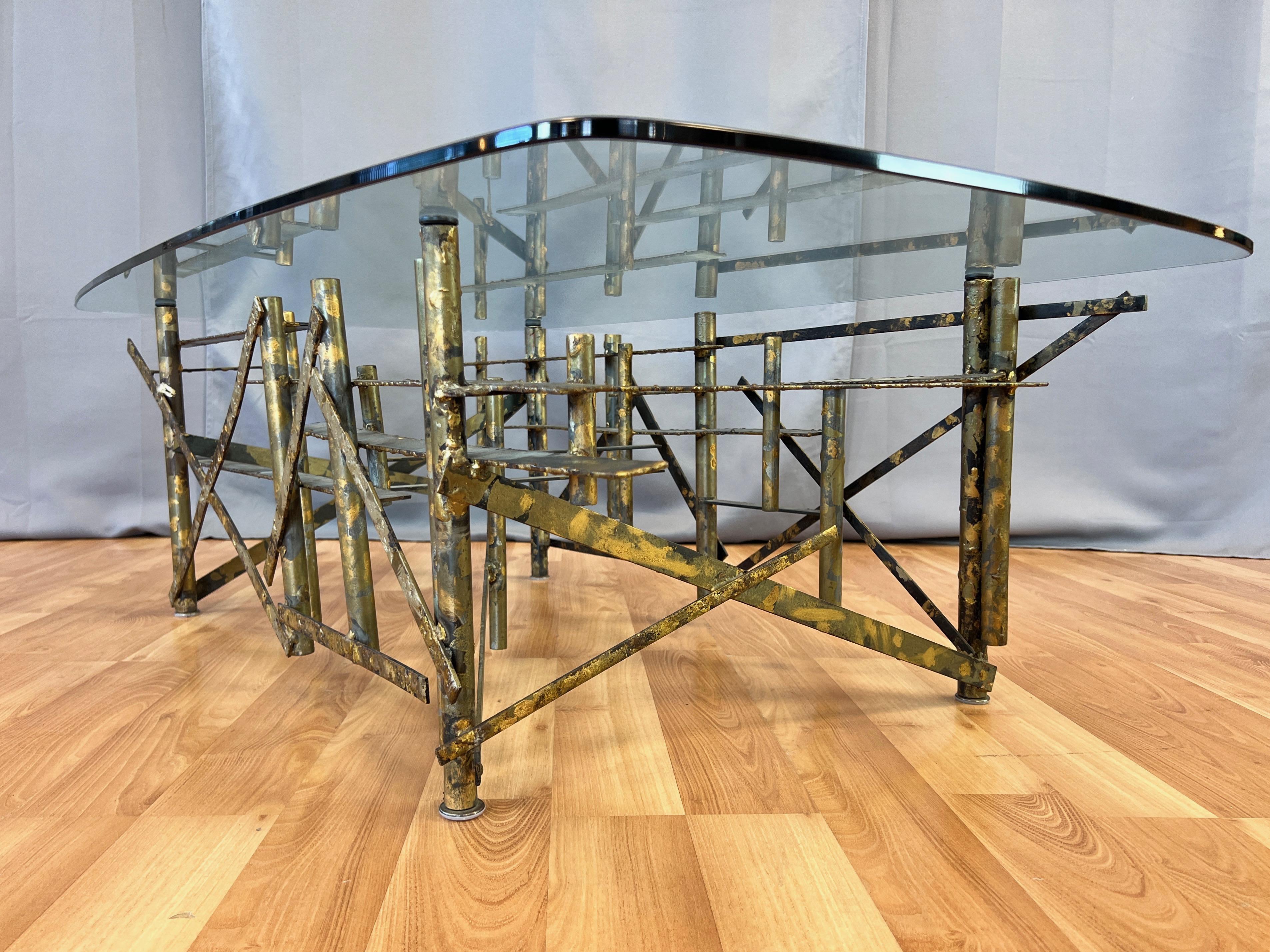 Silas Seandel-Style Brutalist Coffee Table with Painted and Gilt Finish, 1970s For Sale 3