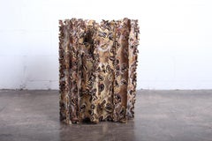 Base da tavolo con taglio a torcia di Silas Seandel