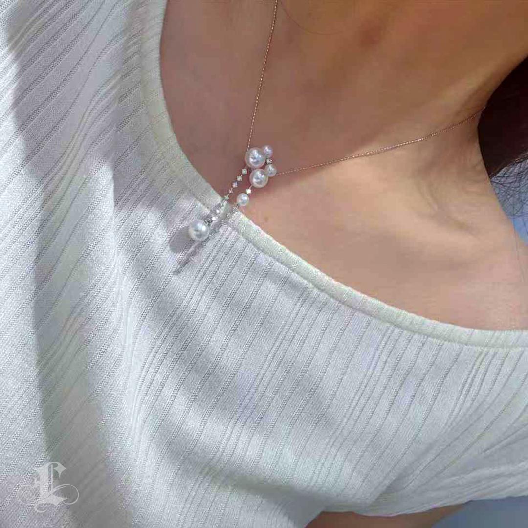 【Sculpted Geometry】Floating Pearl and Diamond Cascade Necklace en vente 4