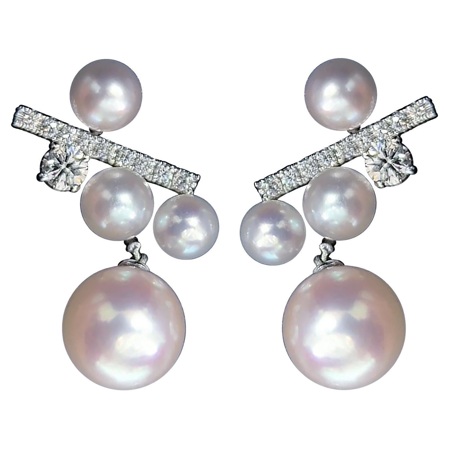 【Geometria Silenziosa】Orecchini a Barretta con Diamanti e Perle Akoya in Oro Bianco 18k