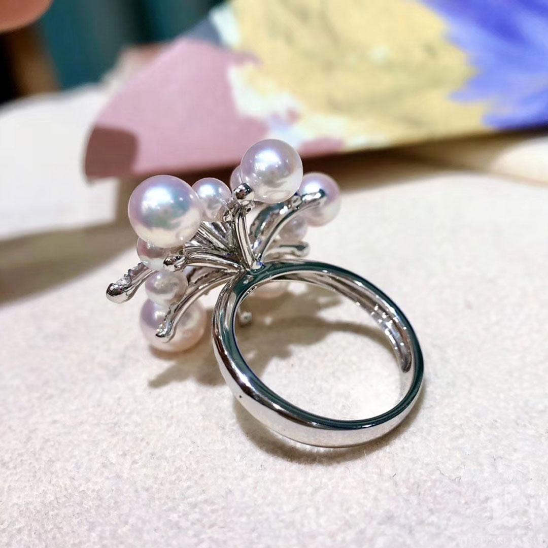 【Geometria Silenziosa】 Anello con perle Akoya e diamanti a forma di fuoco d'artificio in vendita 4