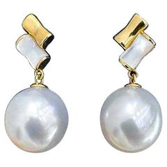 【Silent Geometry】Linear Bloom South Sea Pearl & Mother-of-Pearl Earrings