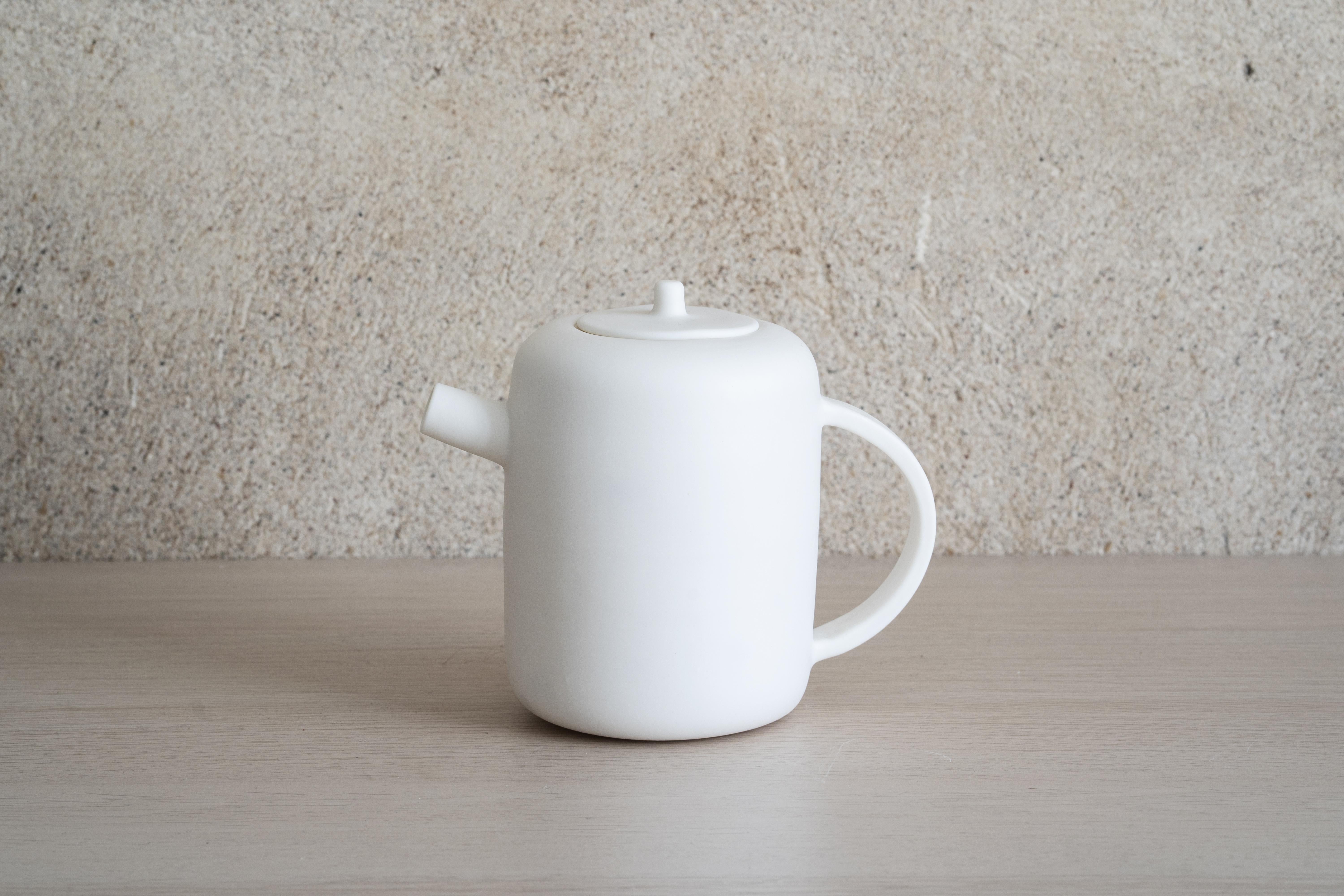 Modern Silent Teapot For Sale