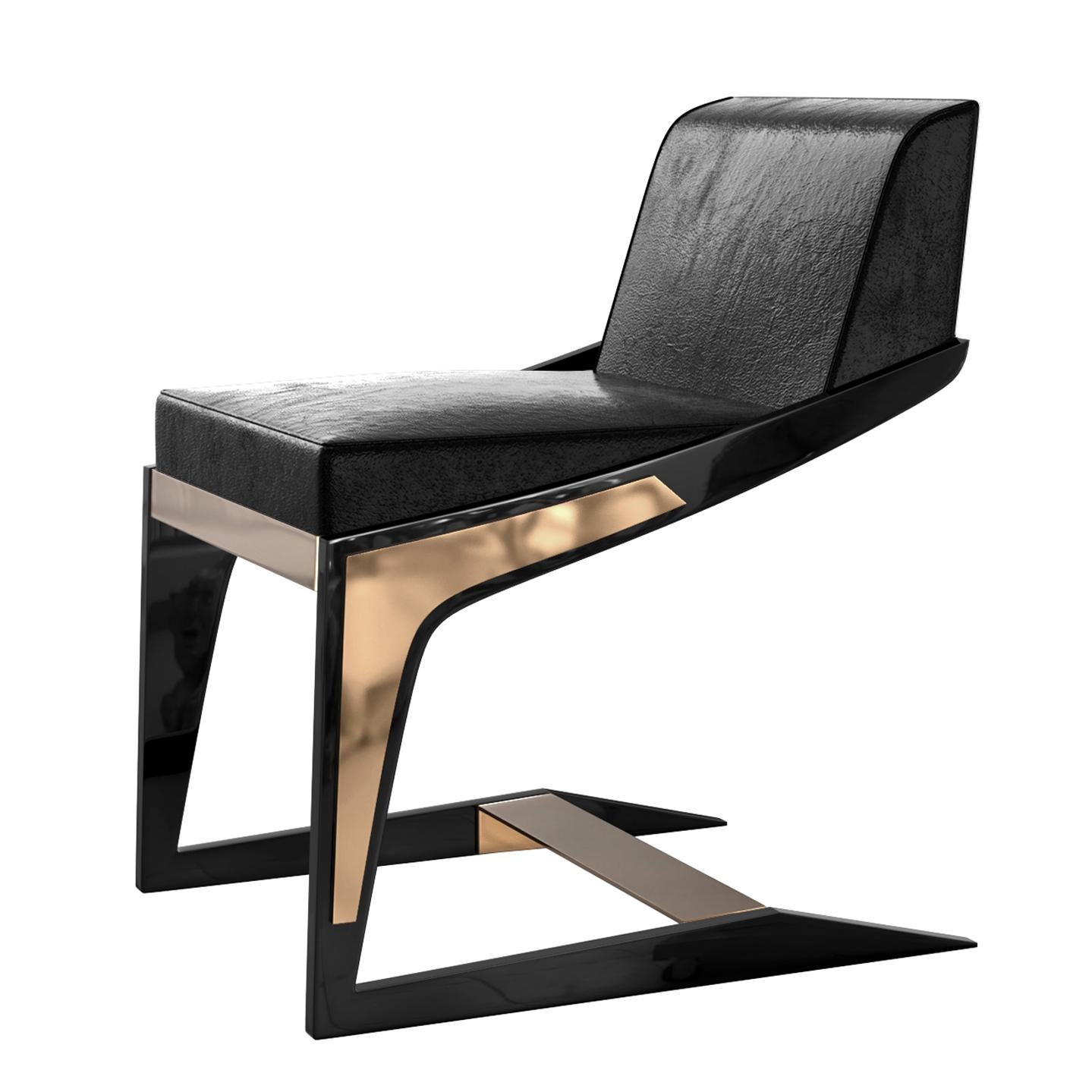 Stuhl „Silenzioso“, achtteilig, Bronzedetails, maßgeschneidertes Leder, Istanbul (Türkisch) im Angebot