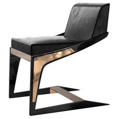 Chaise Silenzioso, ensemble de huit, détails en bronze, cuir sur mesure, Istanbul