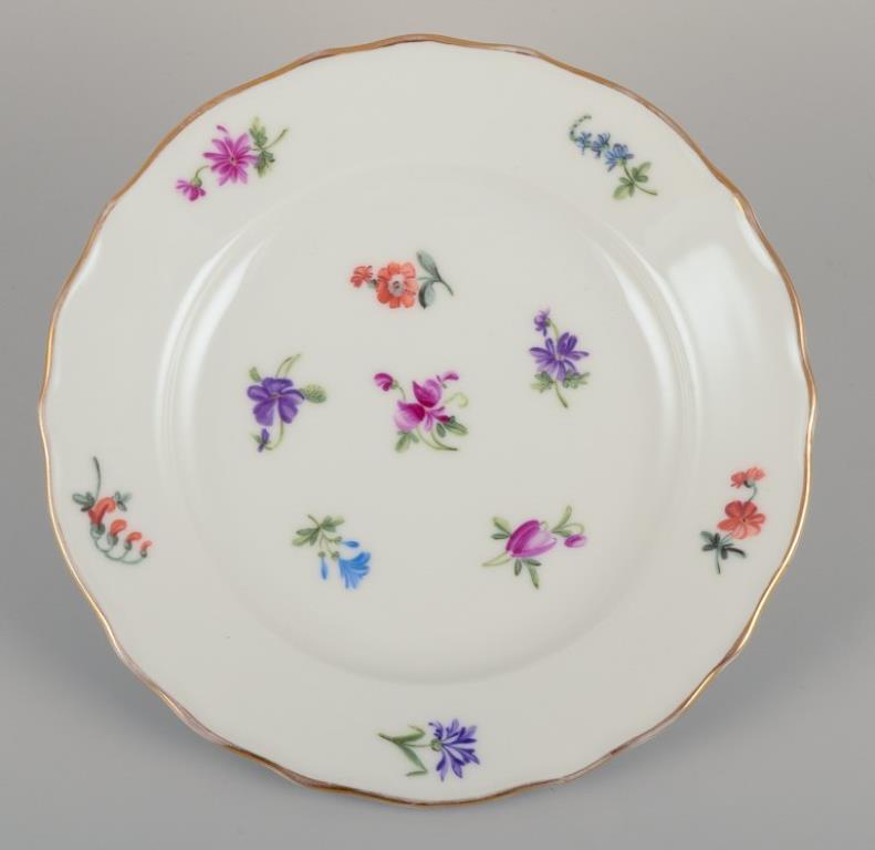 Silesia, Germany. Six small porcelain lunch plates. Ca 1930 In Excellent Condition For Sale In Copenhagen, DK