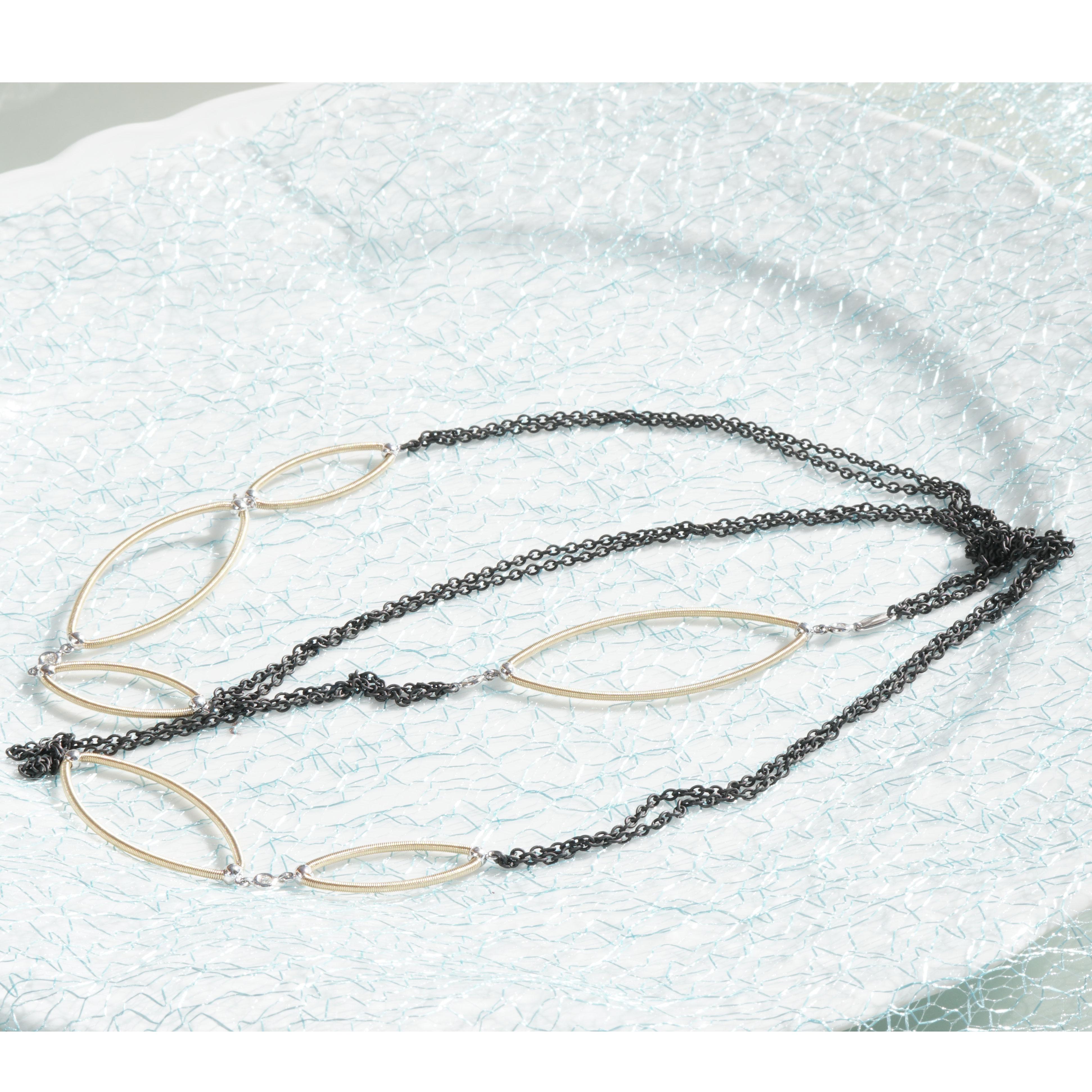 Silhouette Efeu Brilliant Halskette Gold Eisen Wire Wrapping Deutsch Präzision im Angebot 2