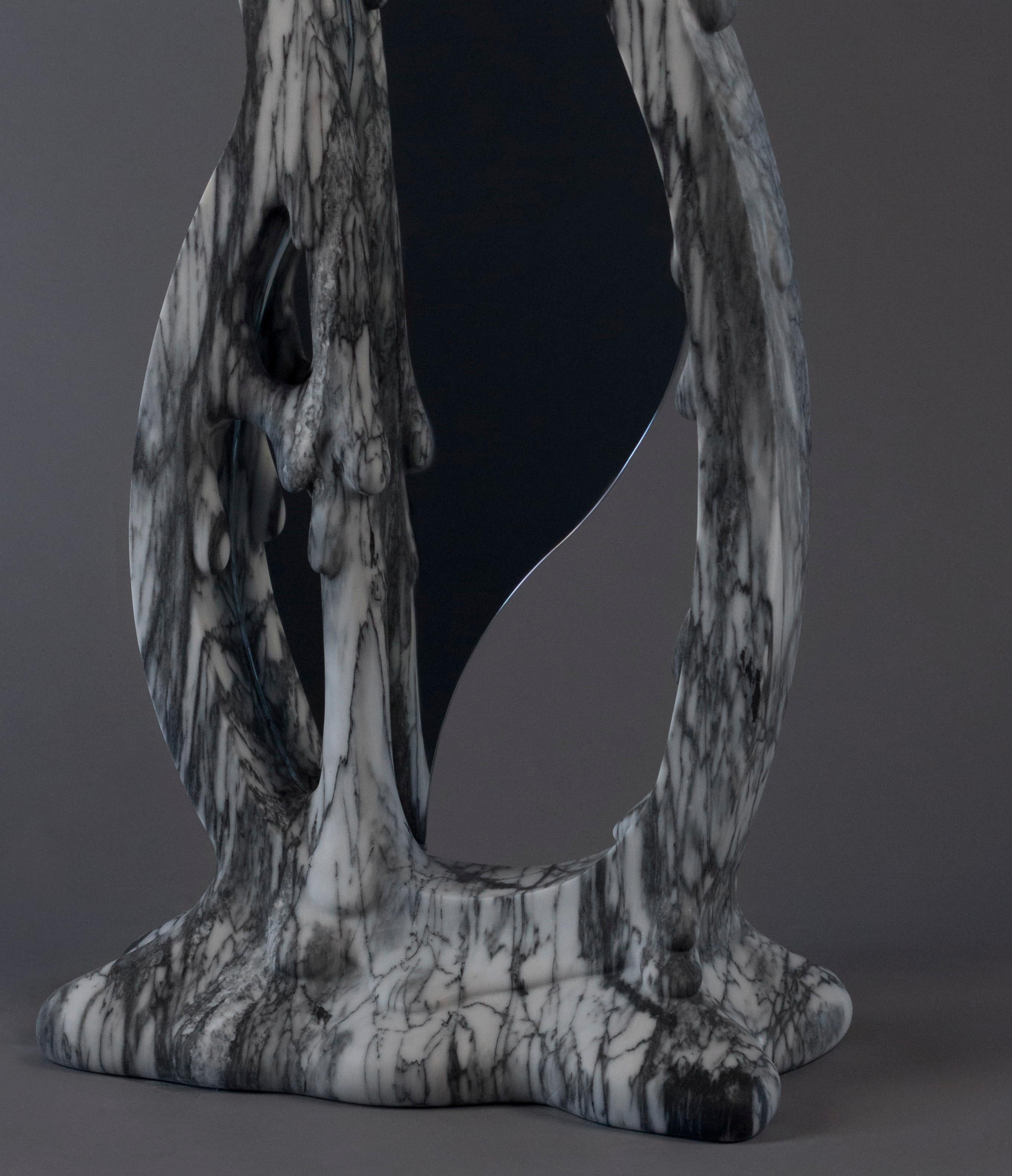 Miroir Silhouette en marbre Pele de Tigre par MANTA Handmade Stone Designs Neuf - En vente à Geneve, CH
