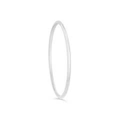 Brazalete ovalado grueso silueta en plata de ley texturizada de Sheng Zhang