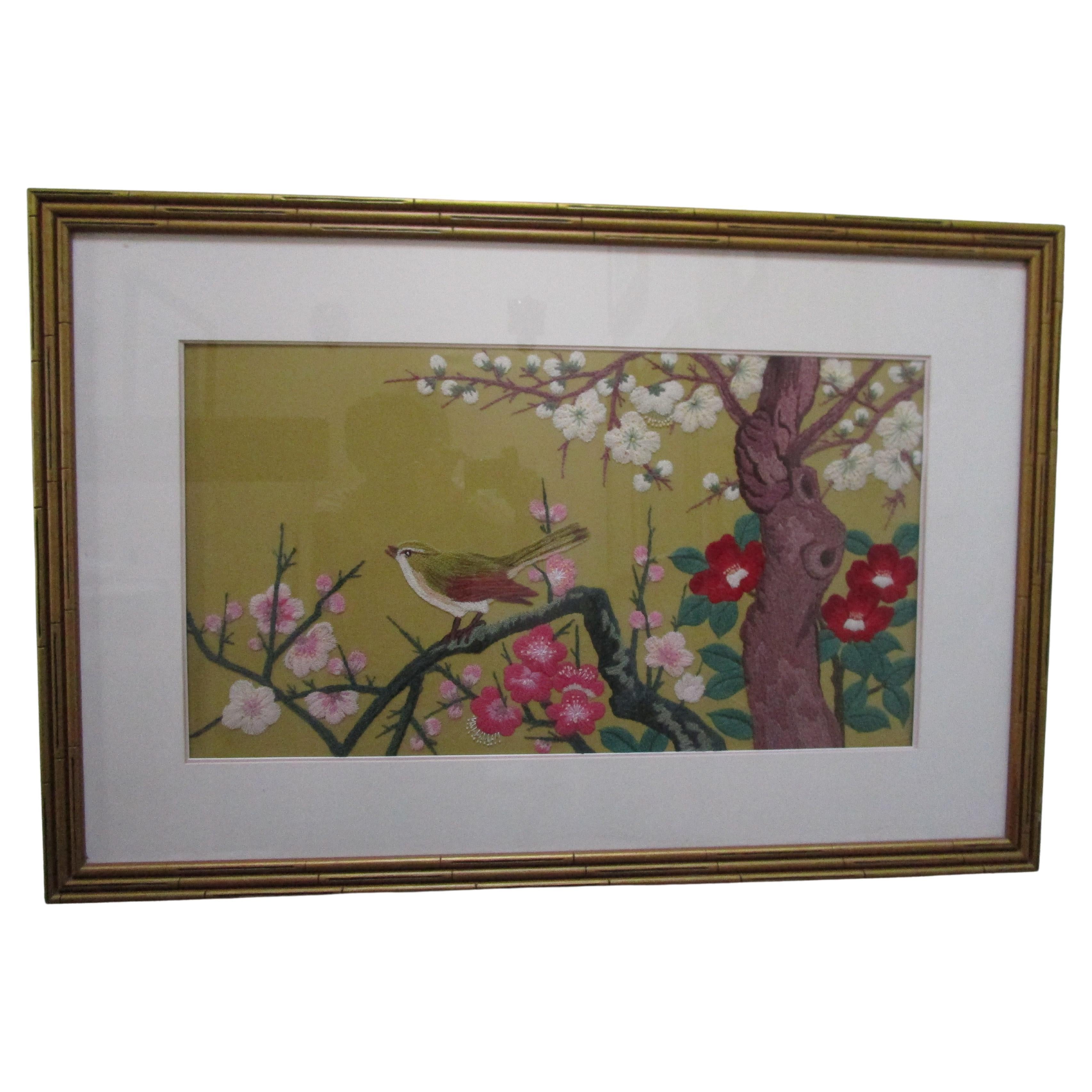 Seide 1940er Jahre Chinesisch Export Needlepoint mit Nightingale auf Branch mit Blumen im Angebot