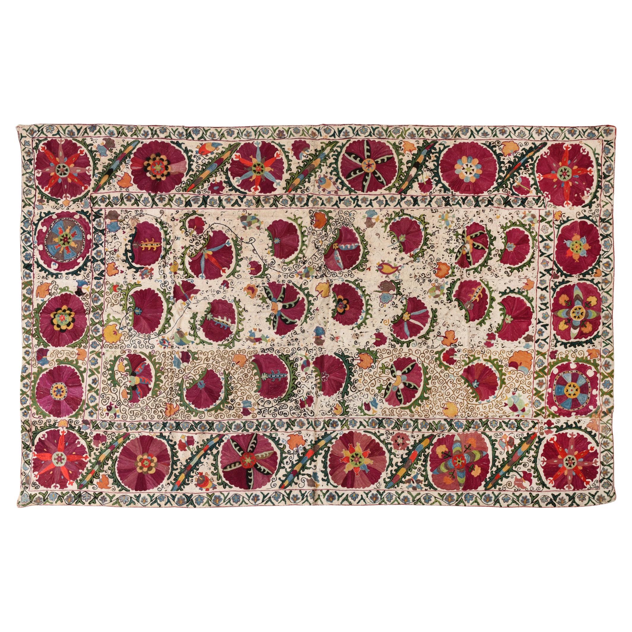 Soie Suzani antique en vente
