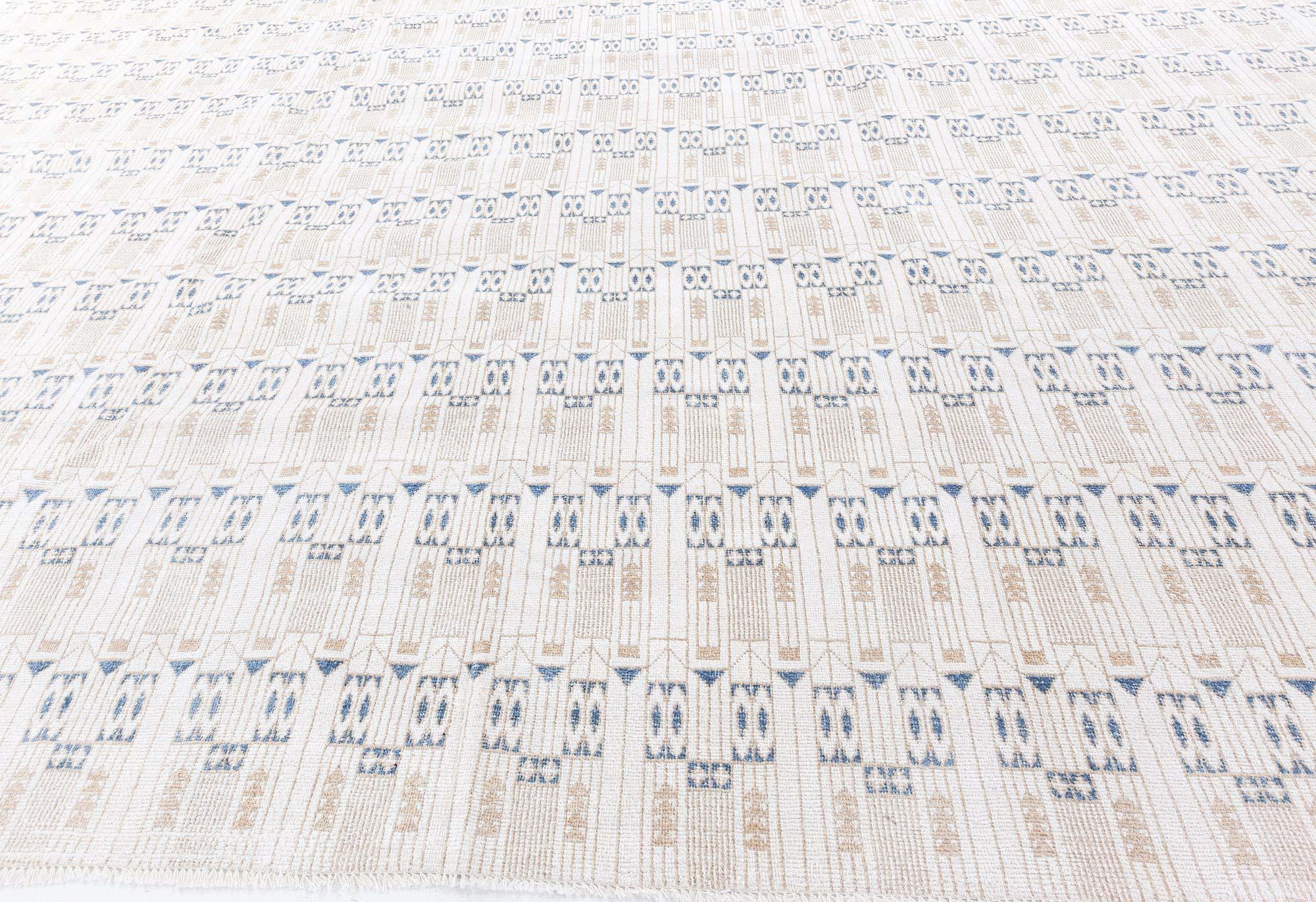 Silk Art Deco Contemporary Rug by Doris Leslie Blau
Size: 15'4