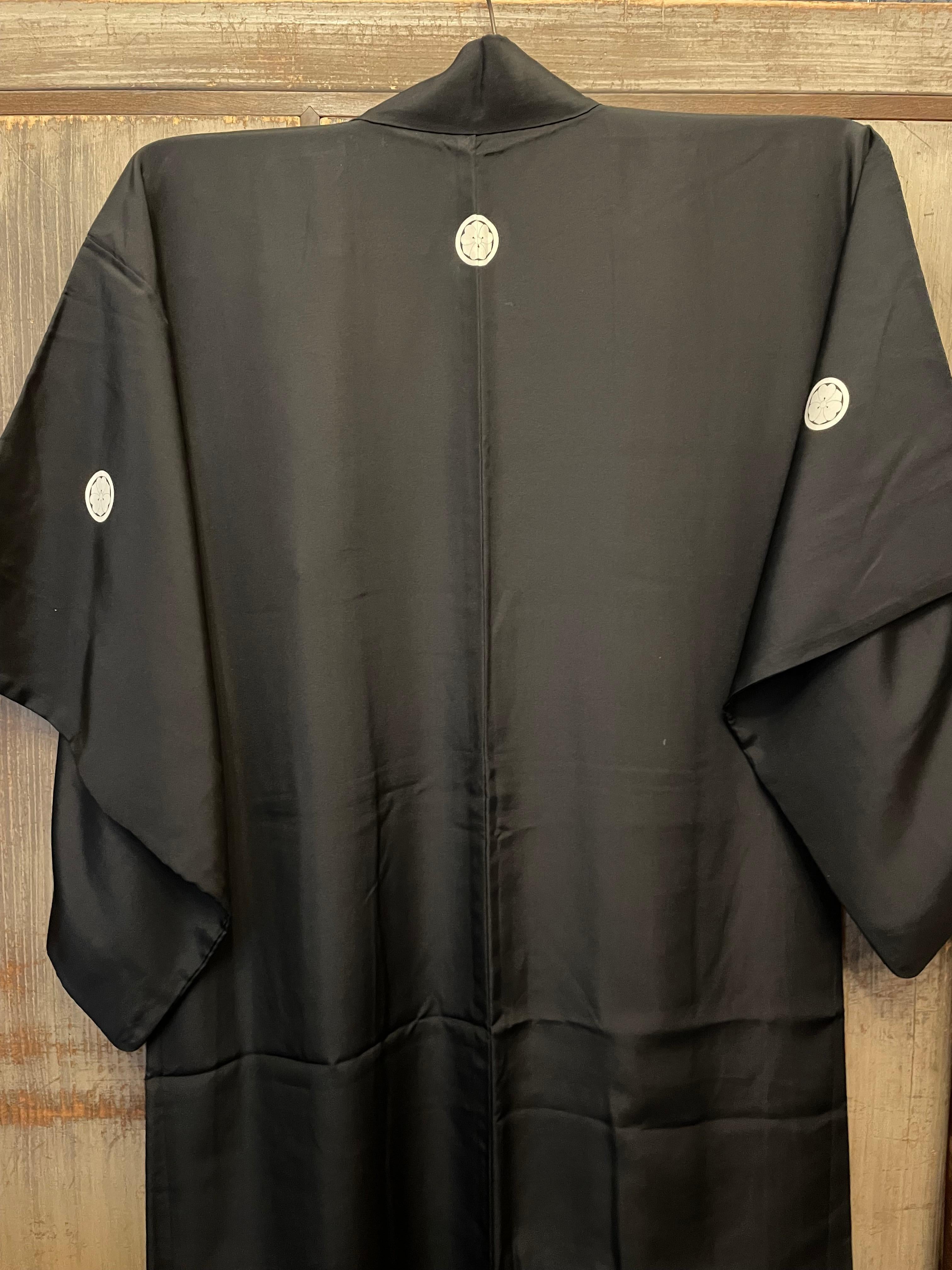 Silk Black Haori Jacket for Men 1960s Sesshu Toyo In Good Condition For Sale In Paris, FR