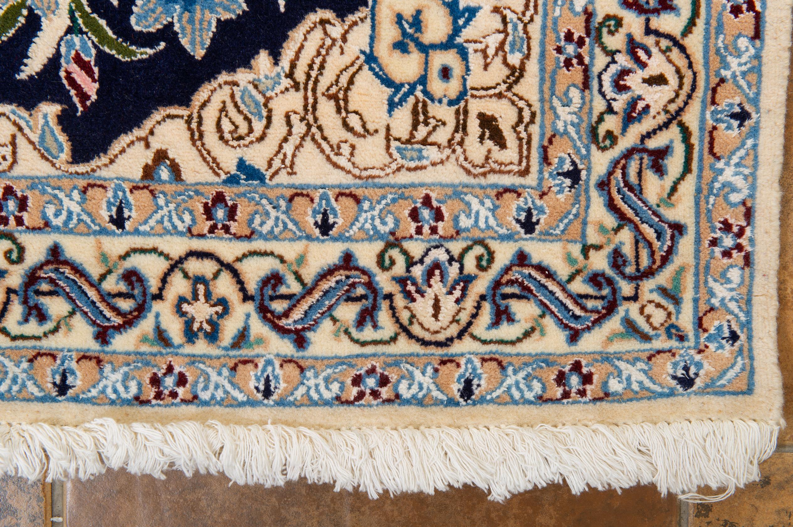 Silk Blend Agra Carpet For Sale 2