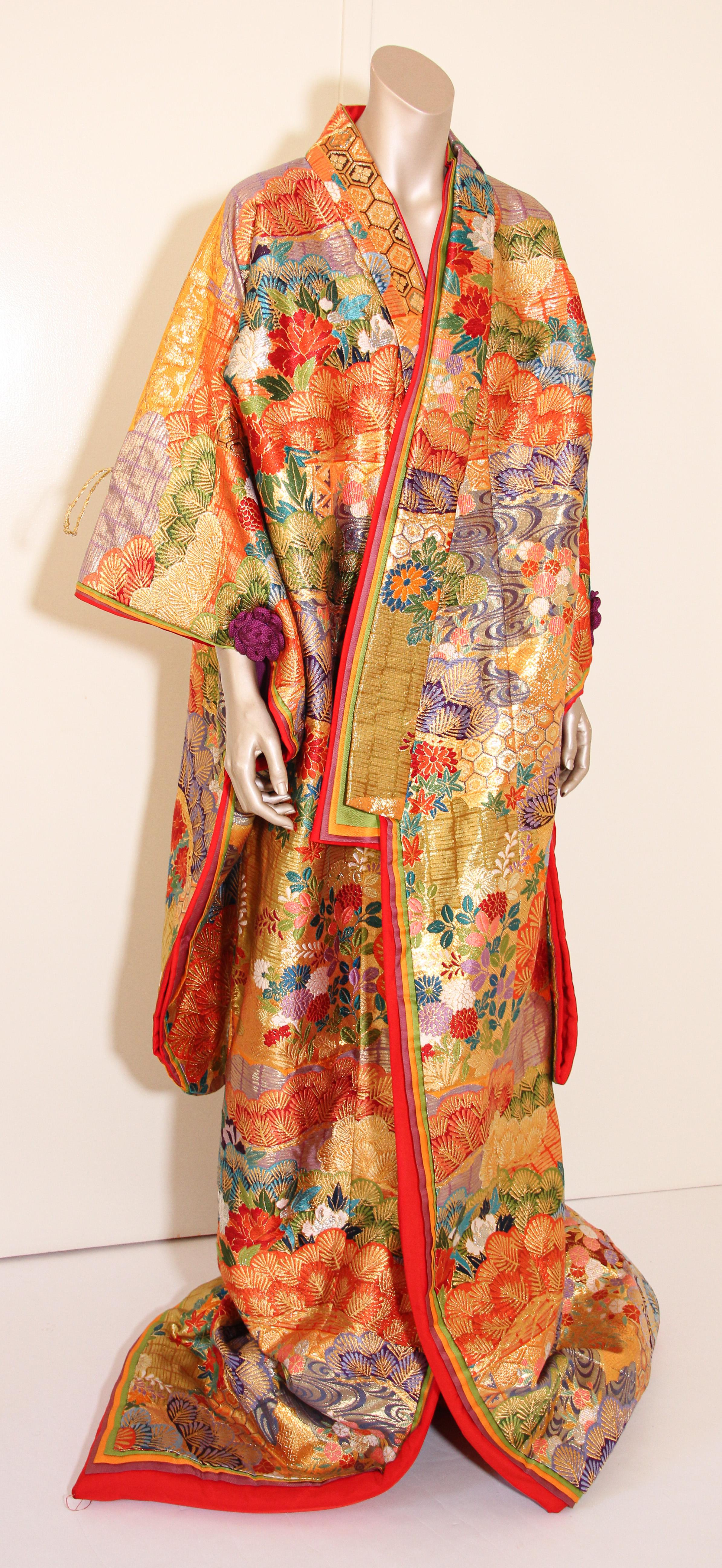 Silk Brocade Japanese Ceremonial Wedding Kimono 10