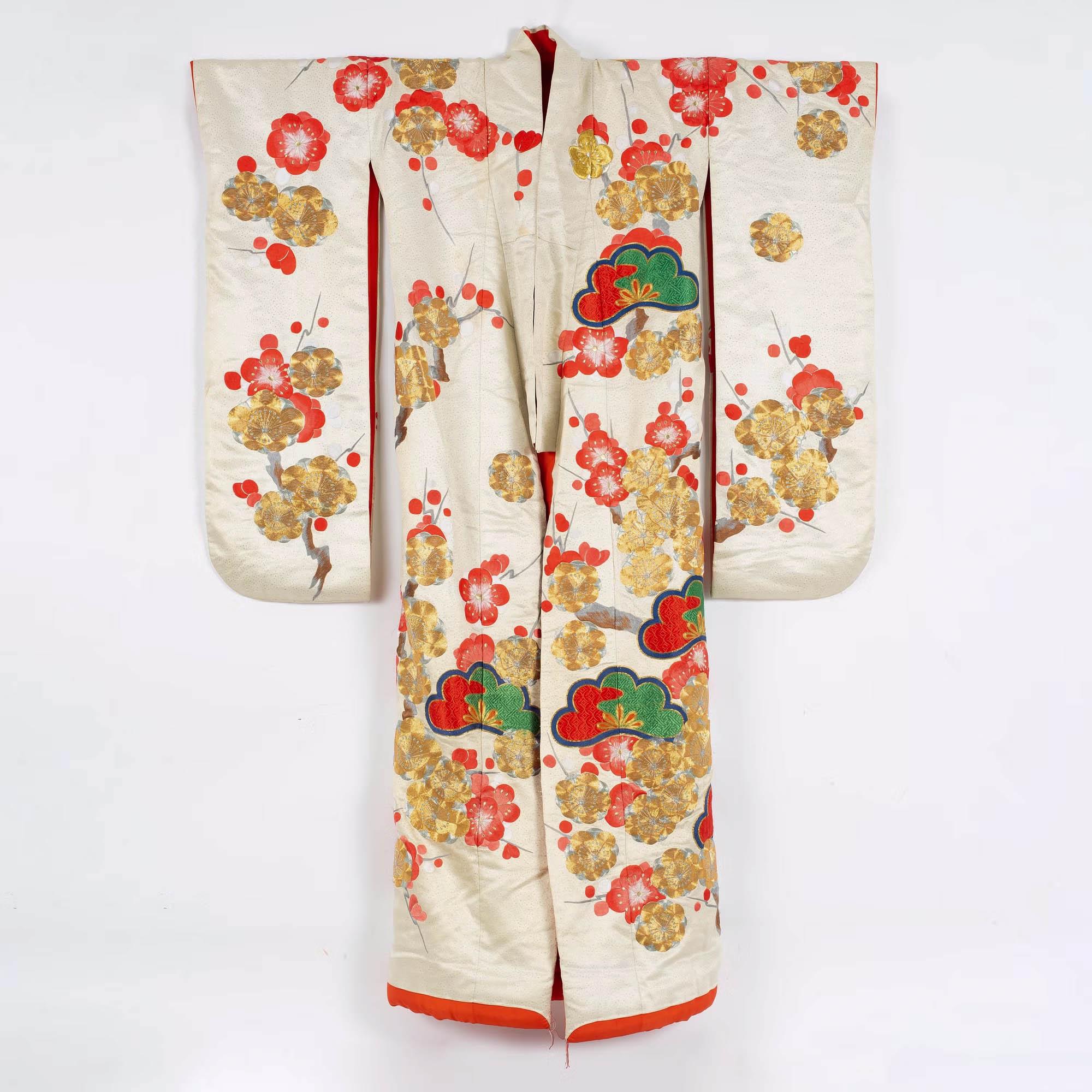 Abito da cerimonia Kimono giapponese in broccato di seta in vendita 3