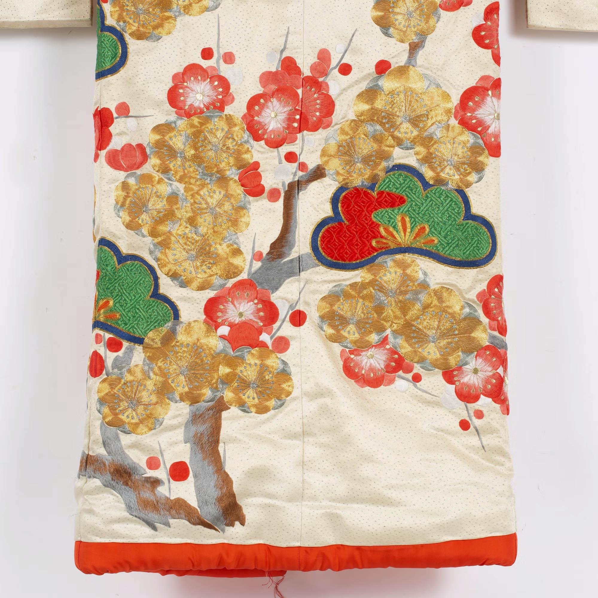 Abito da cerimonia Kimono giapponese in broccato di seta in vendita 4