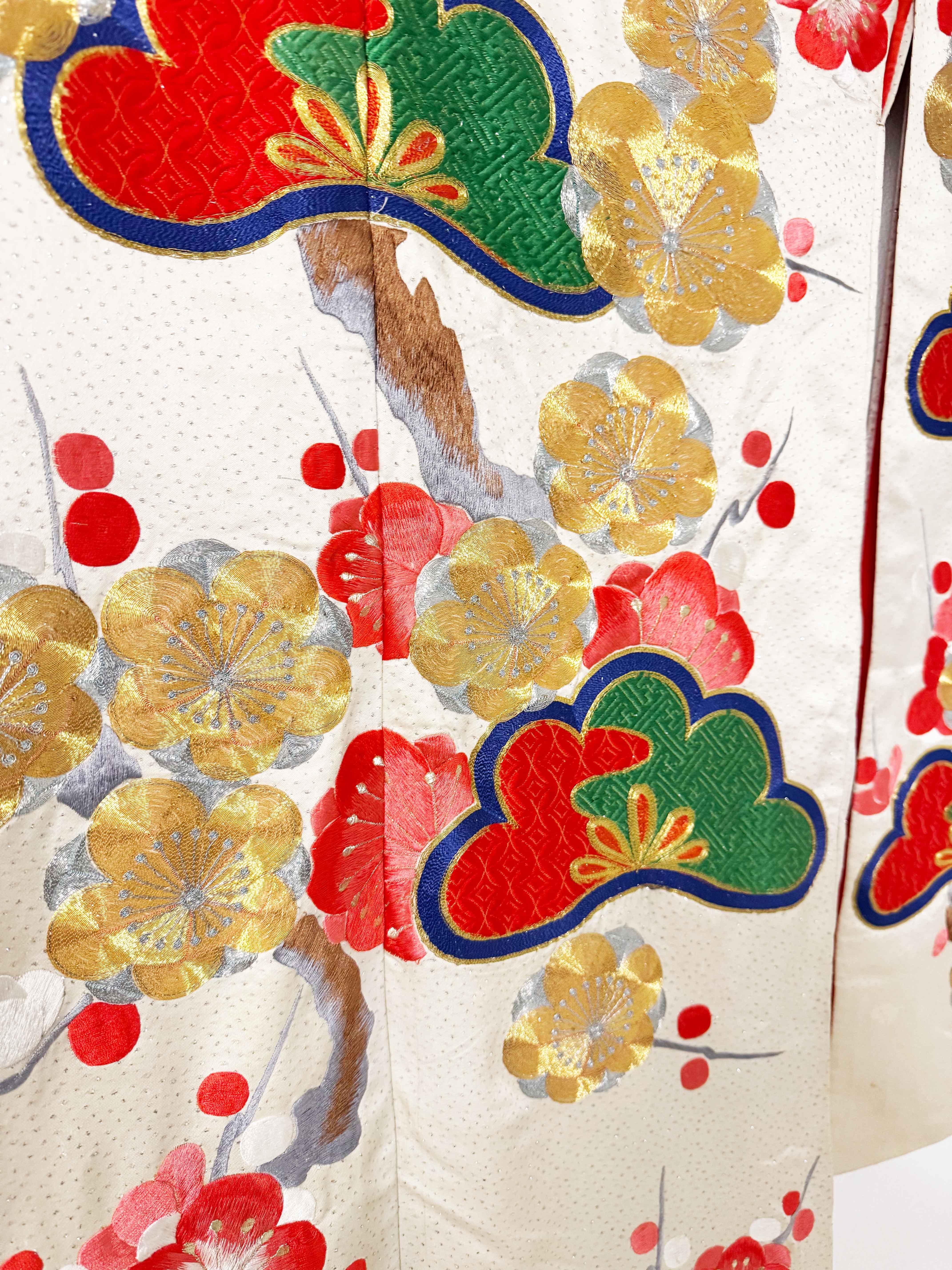 Abito da cerimonia Kimono giapponese in broccato di seta in vendita 7