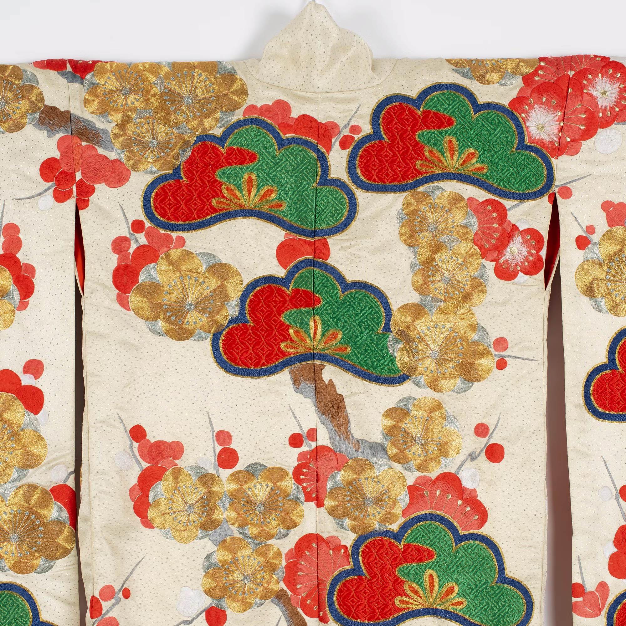 Inizio XX secolo Abito da cerimonia Kimono giapponese in broccato di seta in vendita