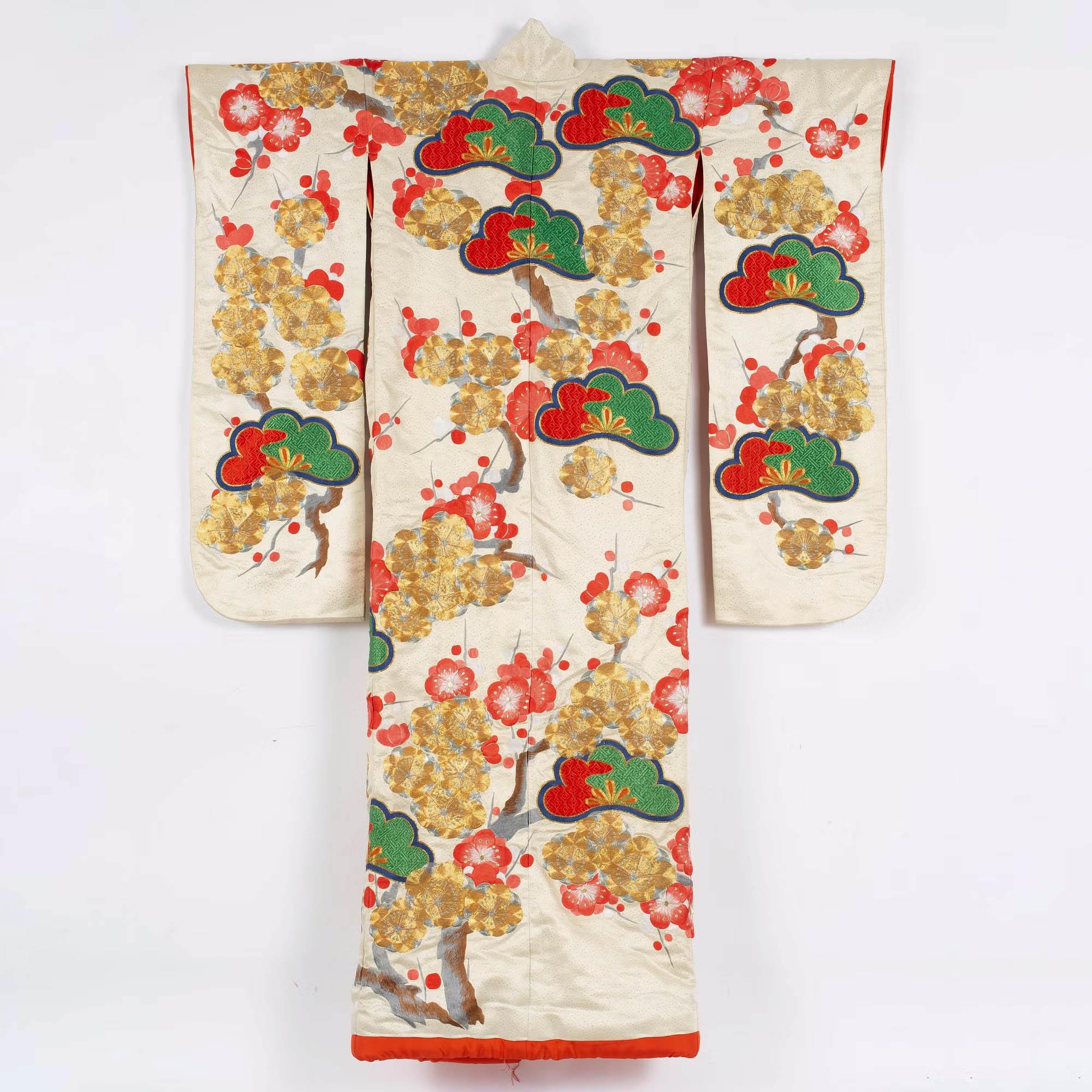 Seta Abito da cerimonia Kimono giapponese in broccato di seta in vendita