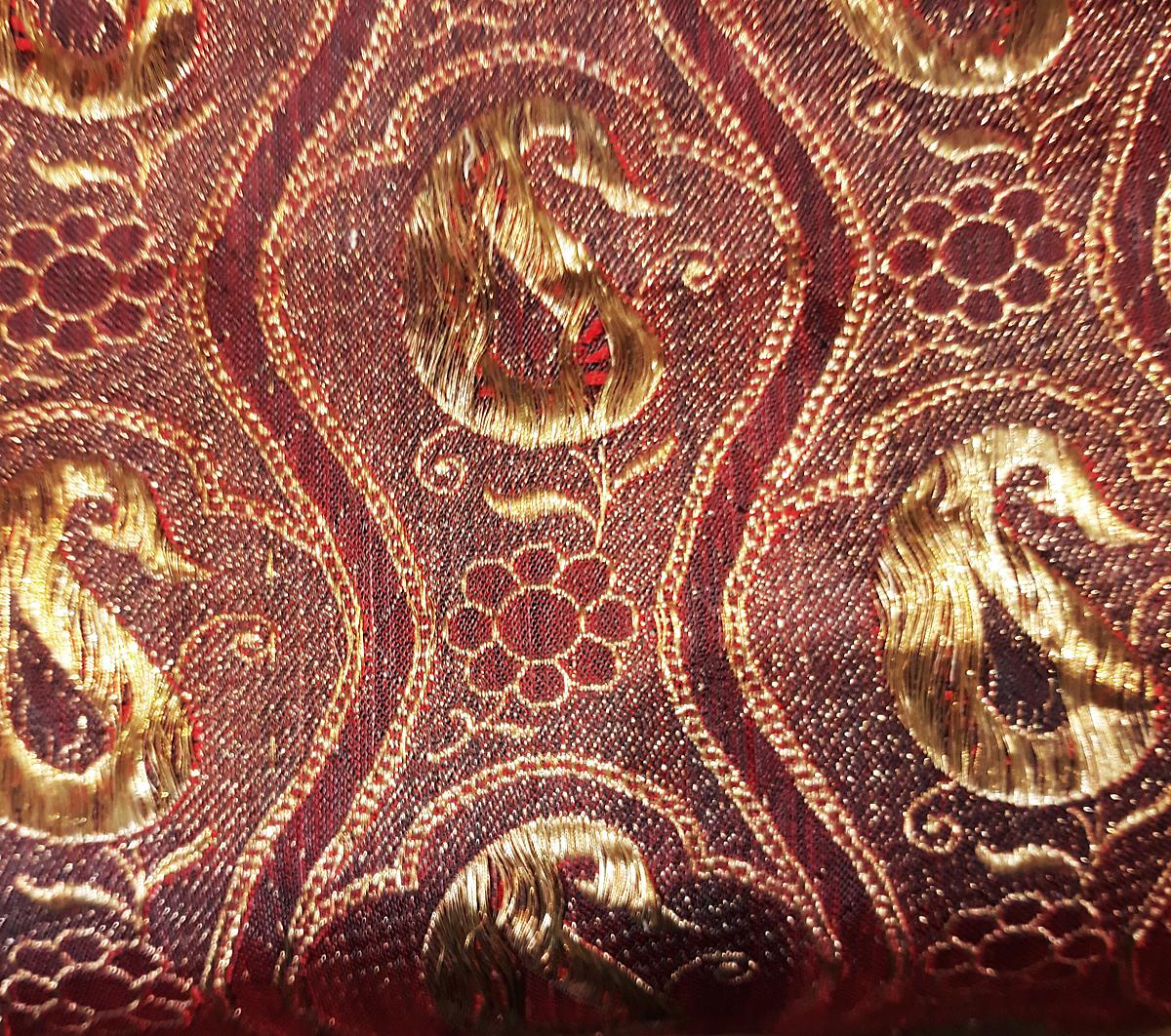 Late 20th Century Silk Brocade Vintage Indian Sari, Mid 20th Century For Sale