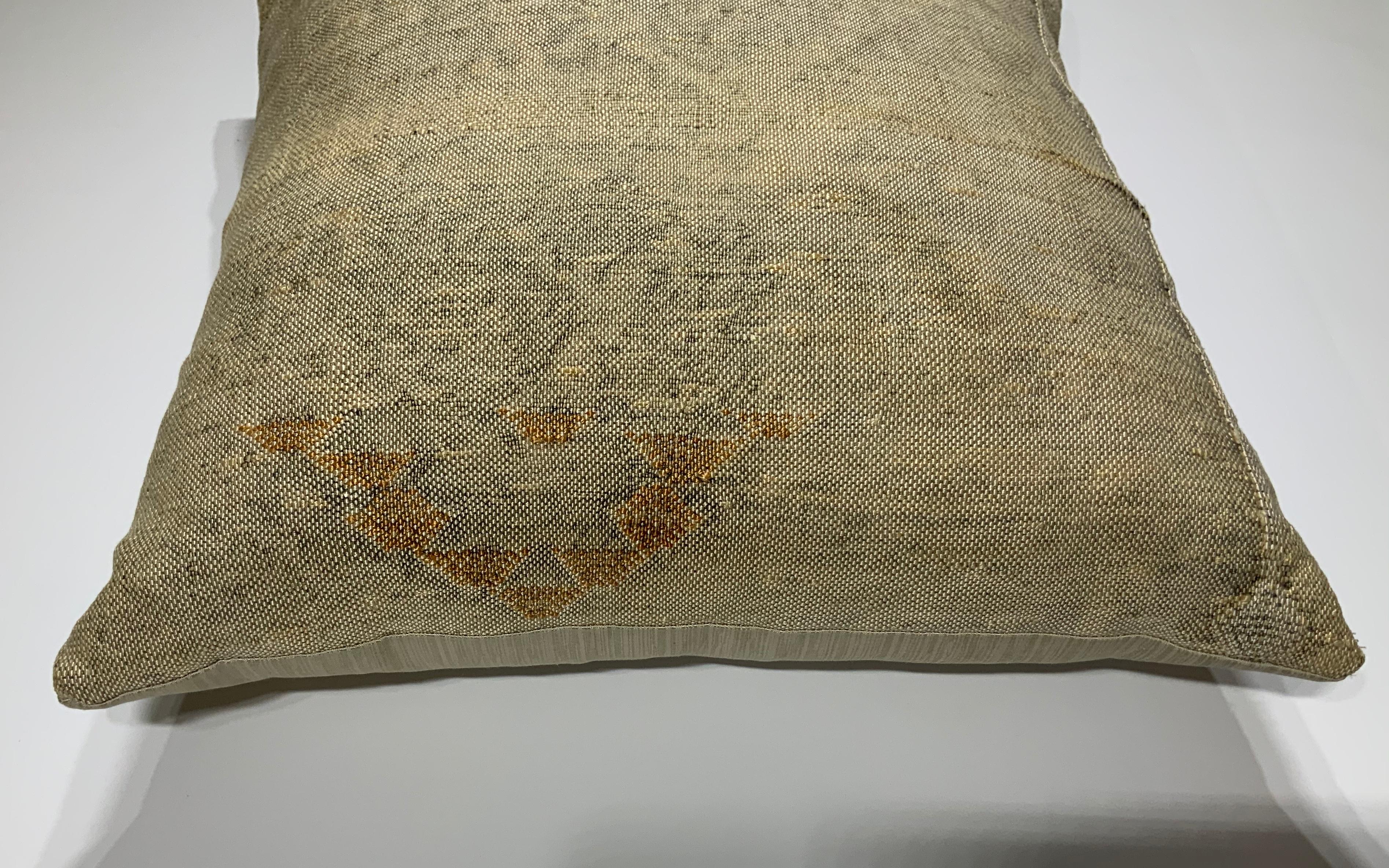 Silk Cactus Pillow In Excellent Condition In Delray Beach, FL