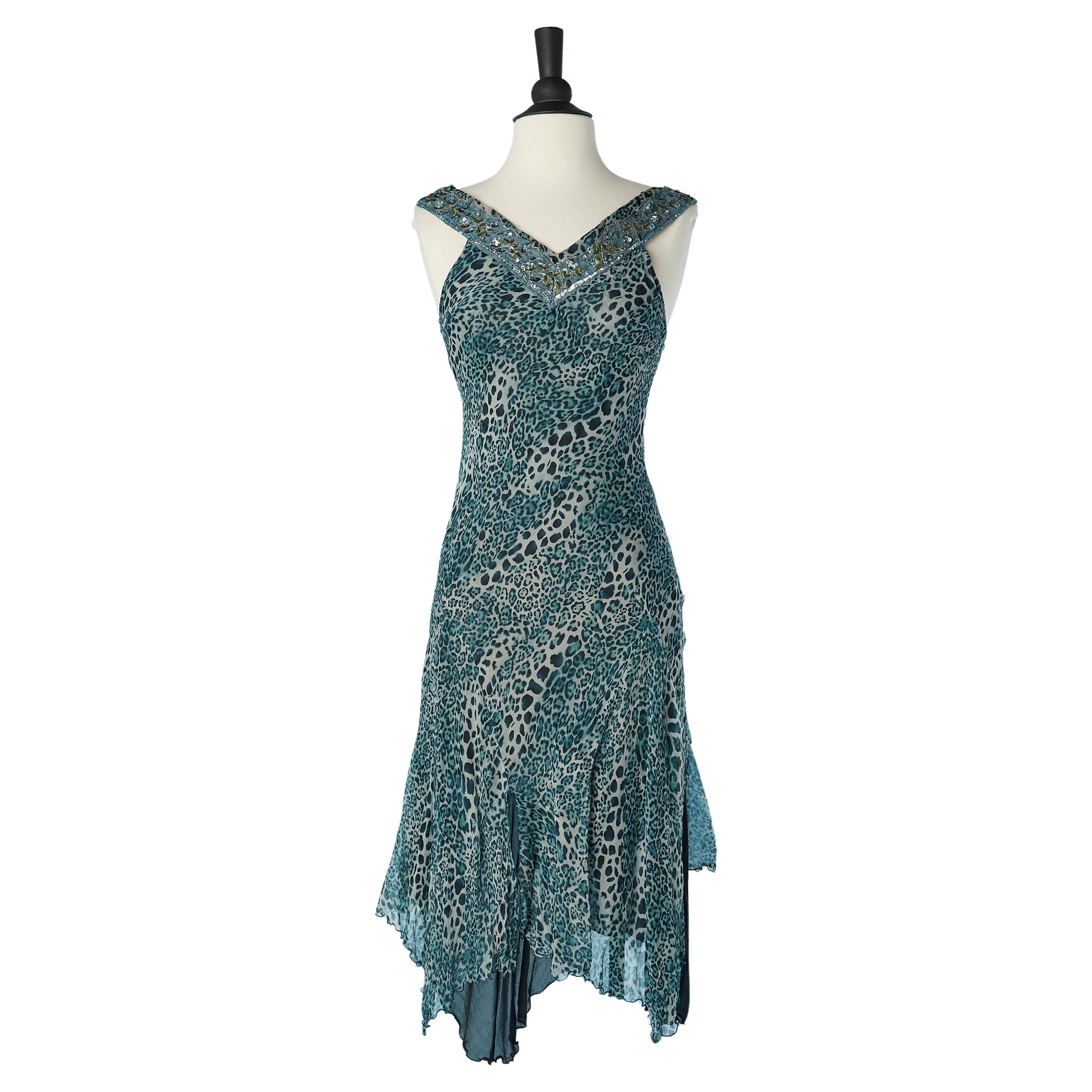 Robe de cocktail en mousseline de soie avec imprimé léopard et encolure perlée Dextée