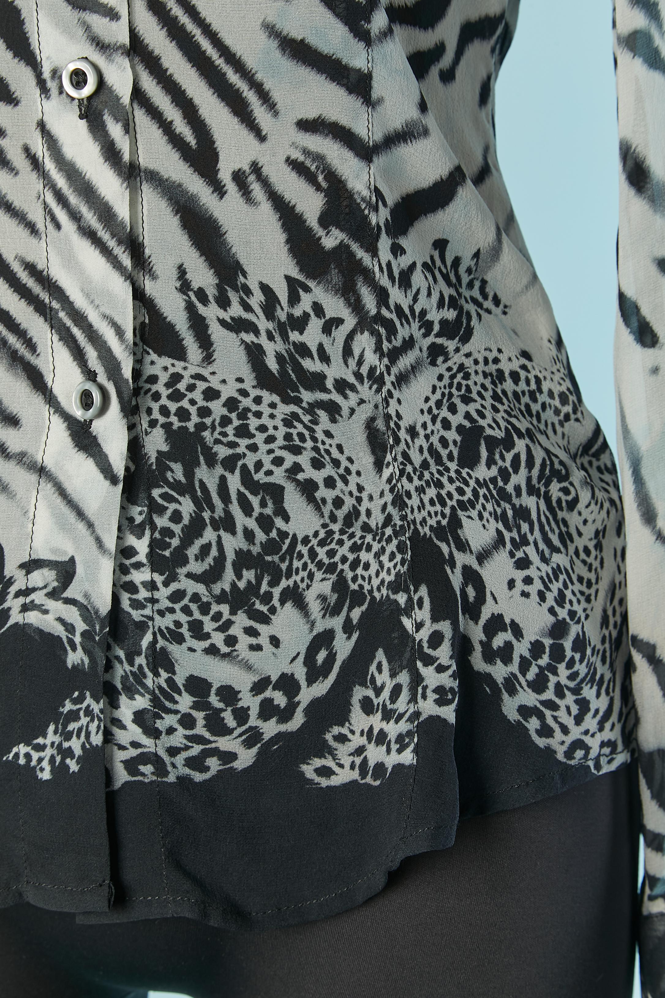 Camicia in chiffon di seta con stampa zebrata VERSACE JEANS COUTURE In condizioni ottime in vendita a Saint-Ouen-Sur-Seine, FR