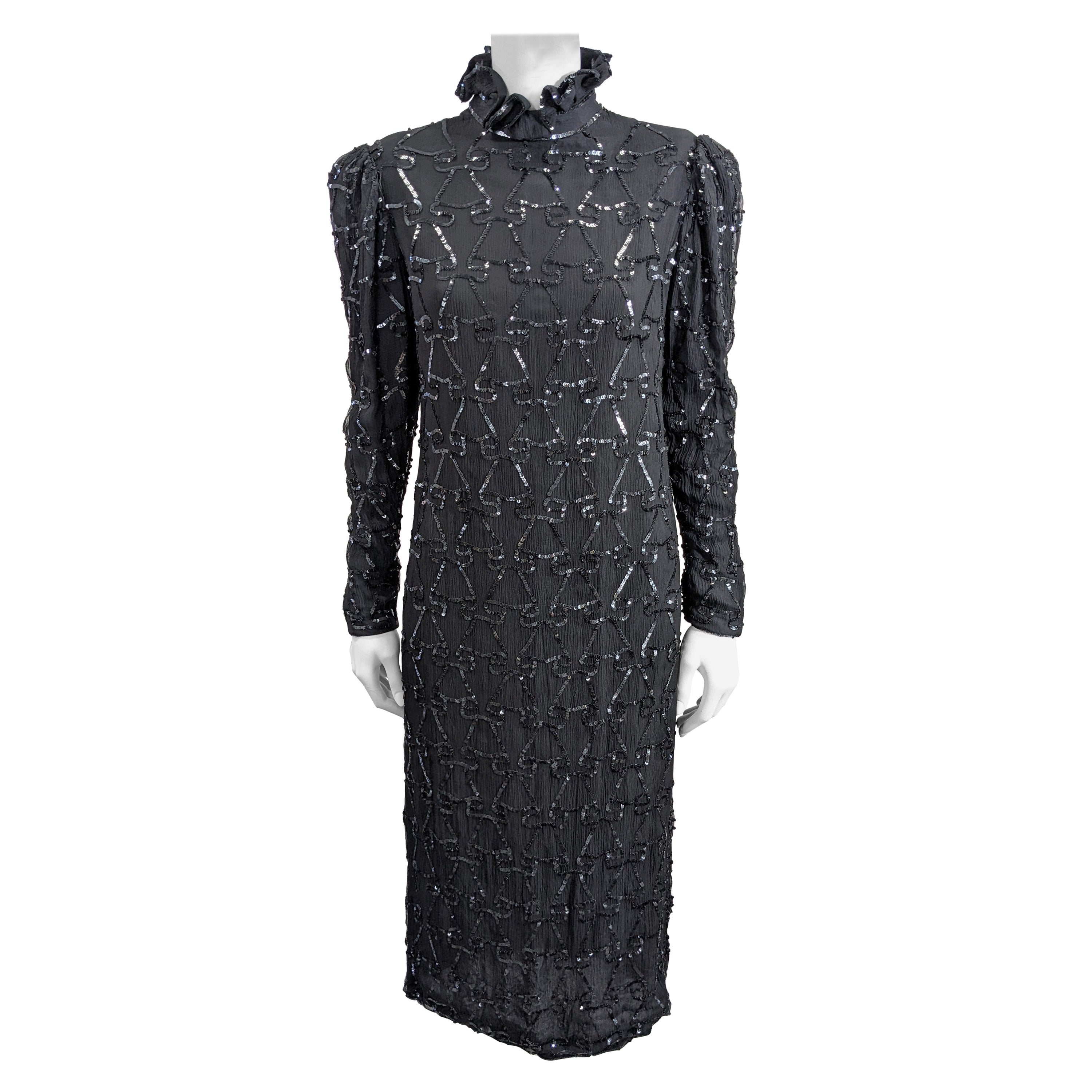 Abito con volant in chiffon di seta e paillettes