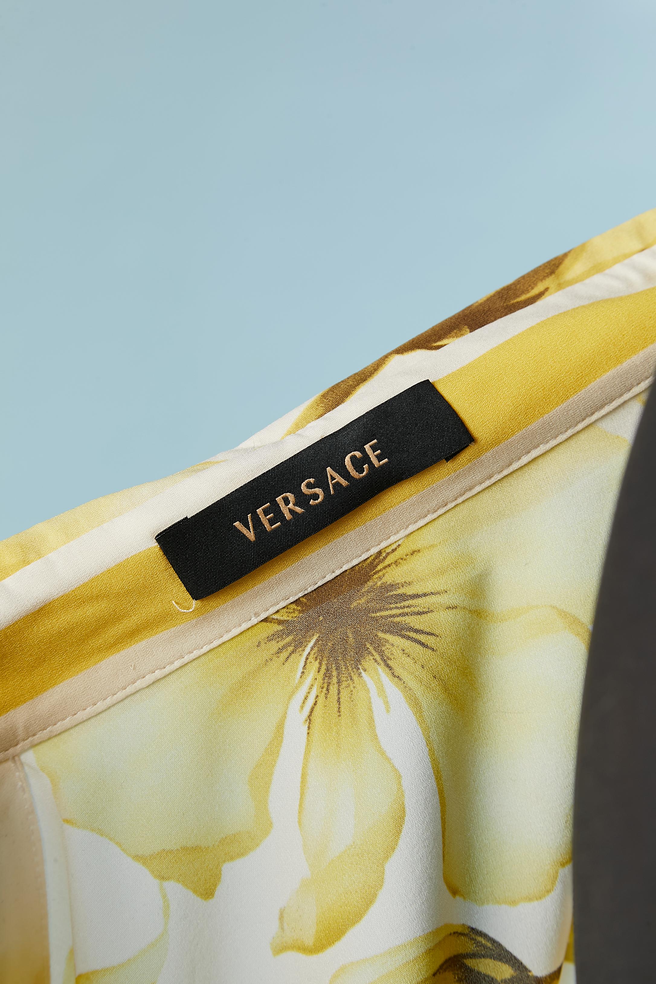 Silk chiffon shirt with flower print VERSACE  For Sale 4