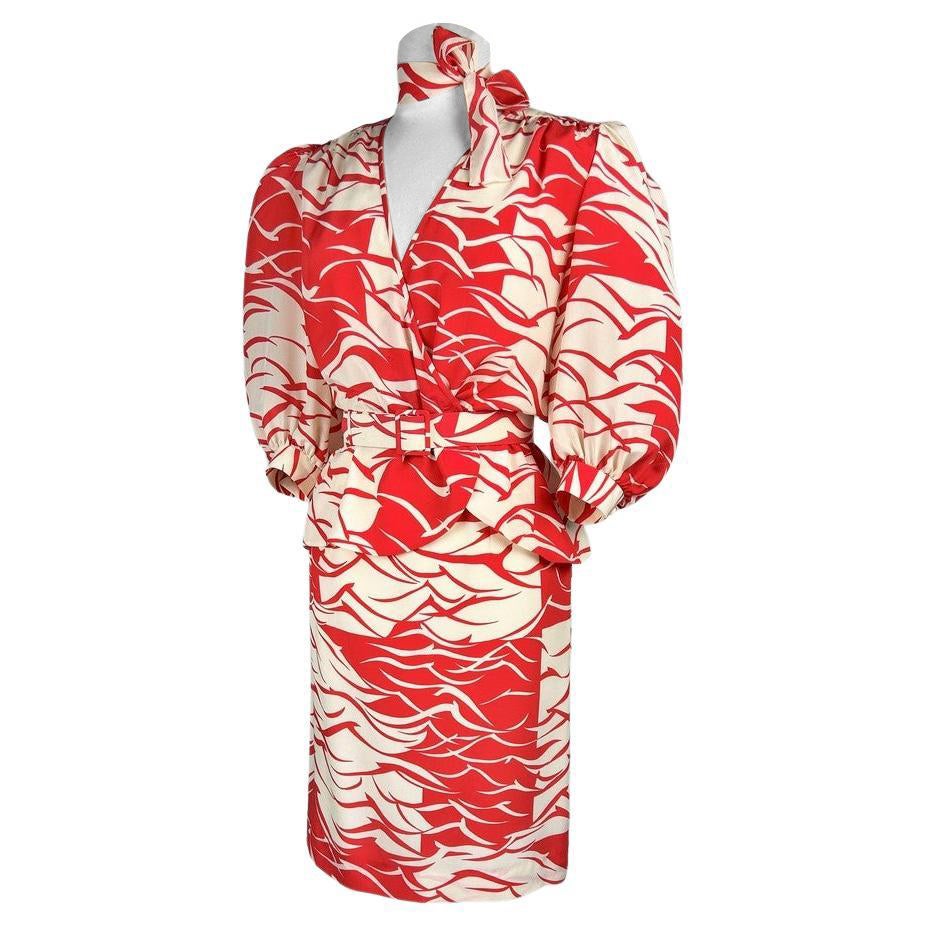 Silk crepe blouse and skirt - France Circa 1980 For Sale