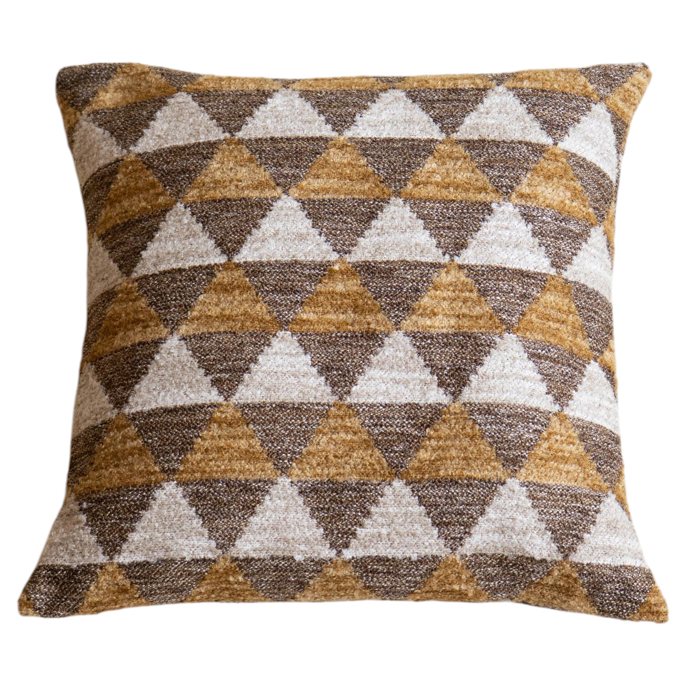 Cuscino in seta "Tobacco˜ di Bossa Home Collection, 2026