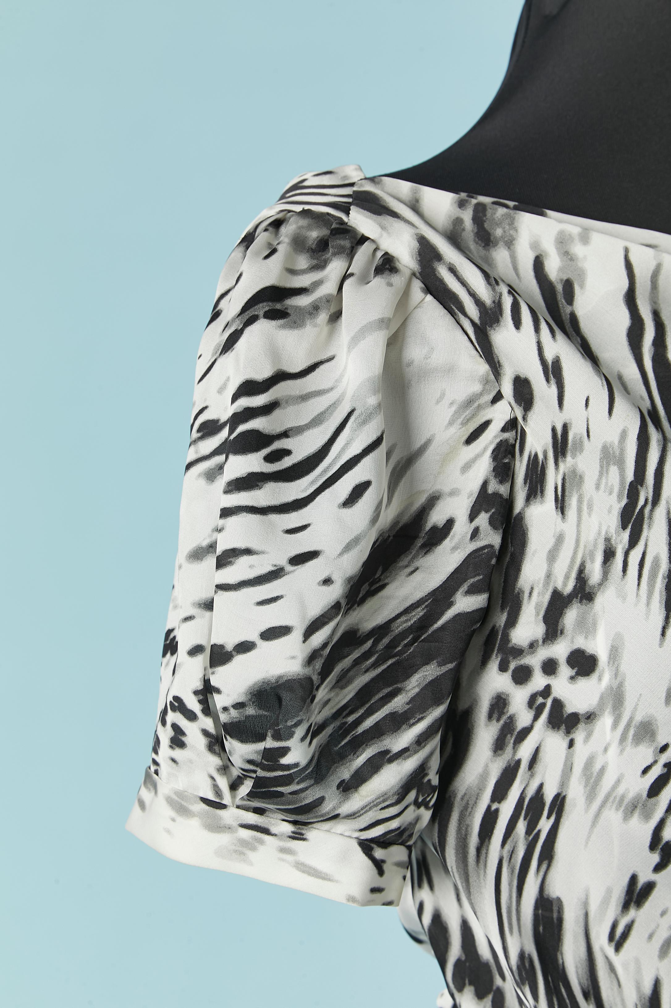 Silk draped dress with black and white print BALENCIAGA In Excellent Condition For Sale In Saint-Ouen-Sur-Seine, FR