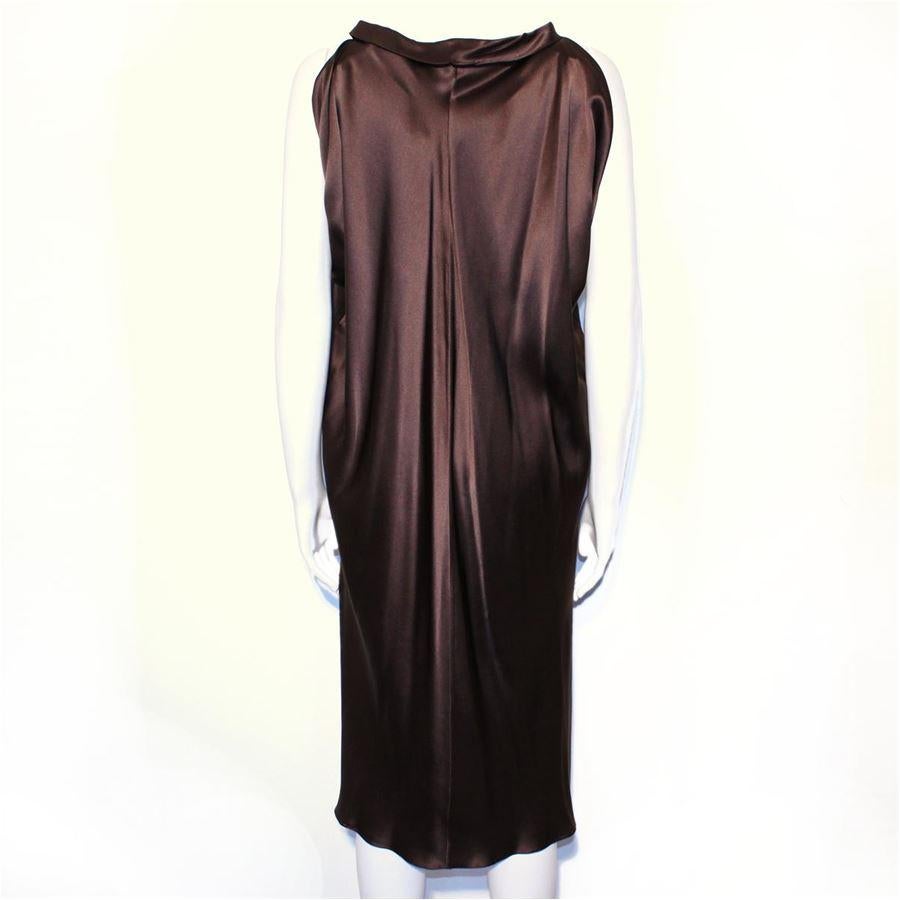 Silk Brown color Sleeveless Total lenght (shoulder/hem) cm 112 (44 inches)
