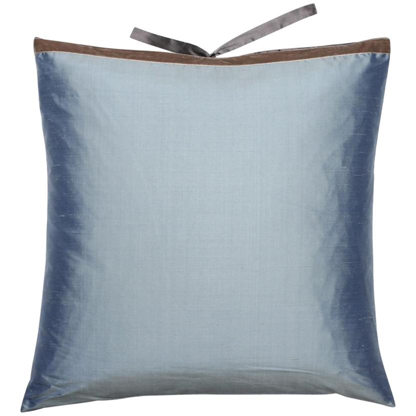Silk Dupioni Throw Pillow Slate For Knotted Ties Throw Pillow | Coussin