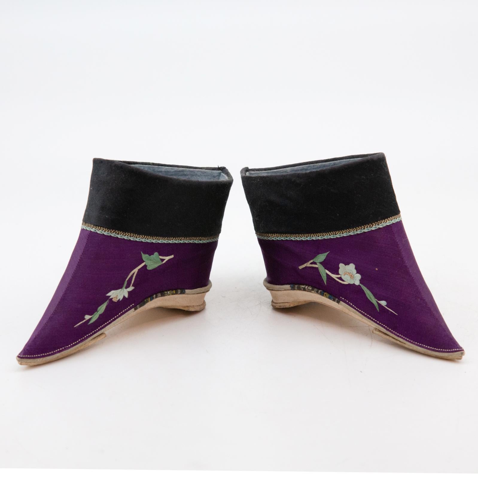 Silk Embroidered Chinese Bound Foot Shoes 2
