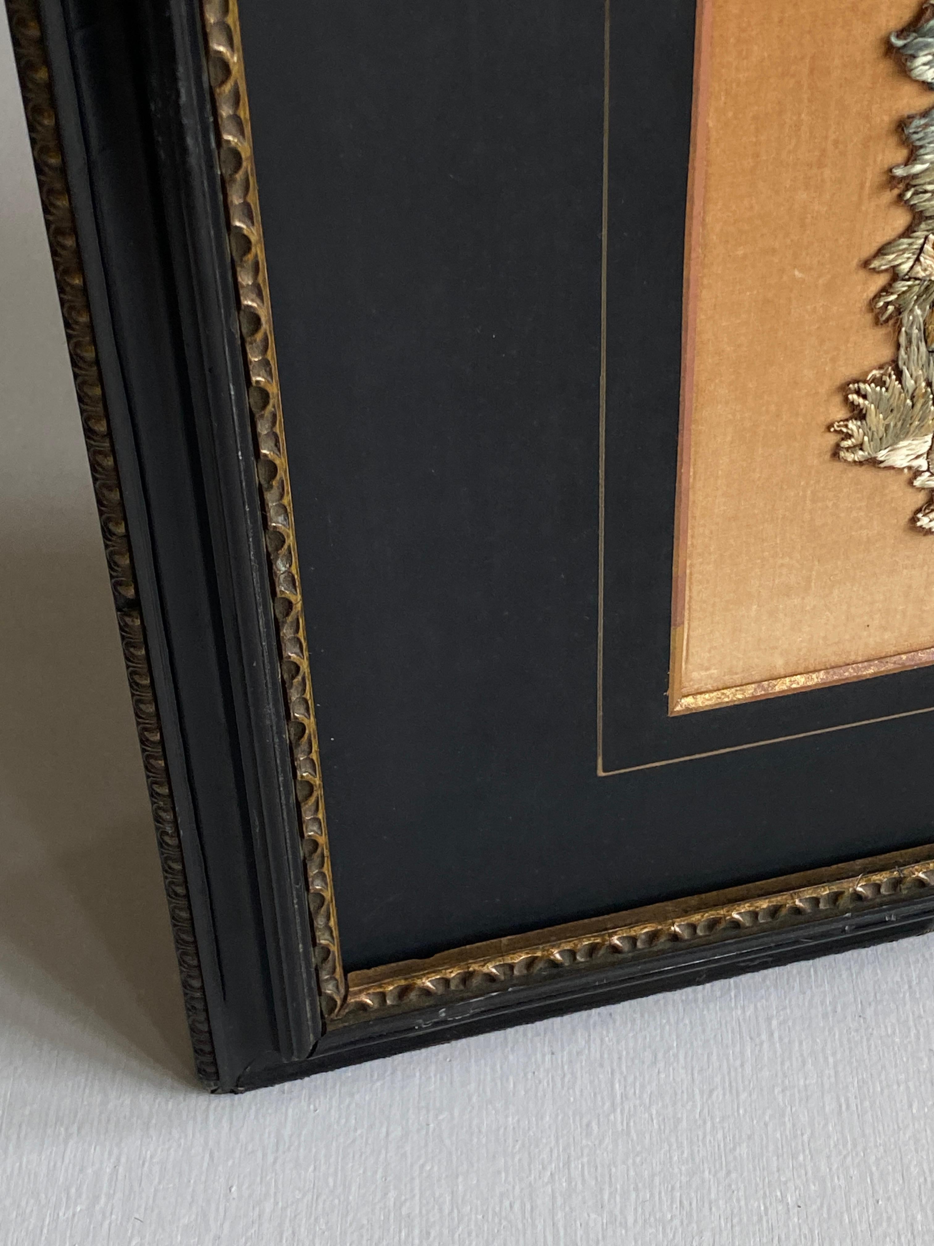 Panneau d'image monté en broderie à l'aiguille sur soie 19e siècle en vente 3