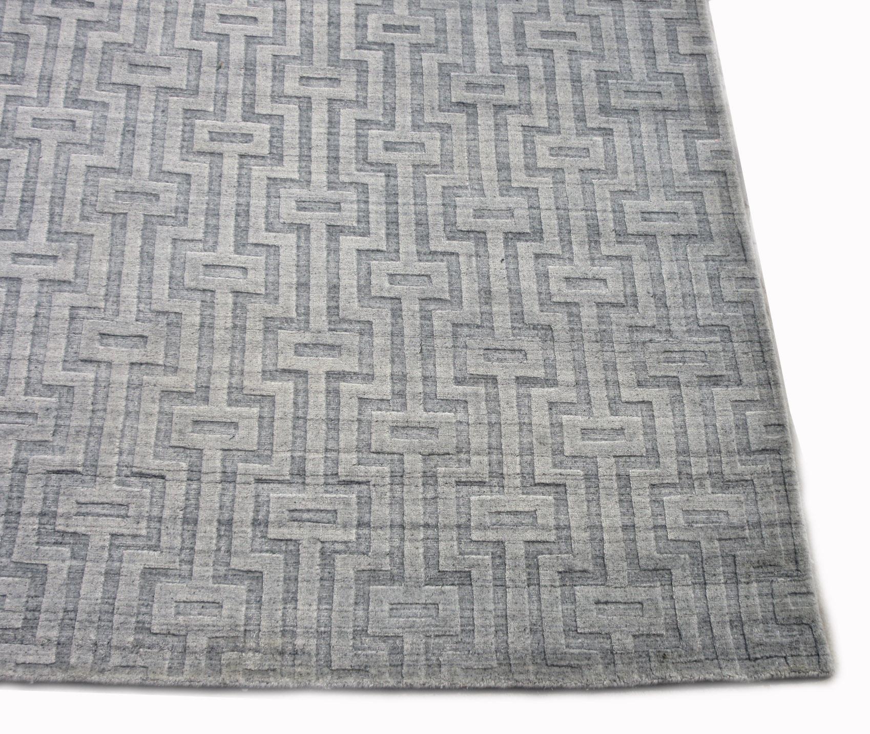 Silk High-Low Modern Rug In New Condition For Sale In Laguna Hills, CA