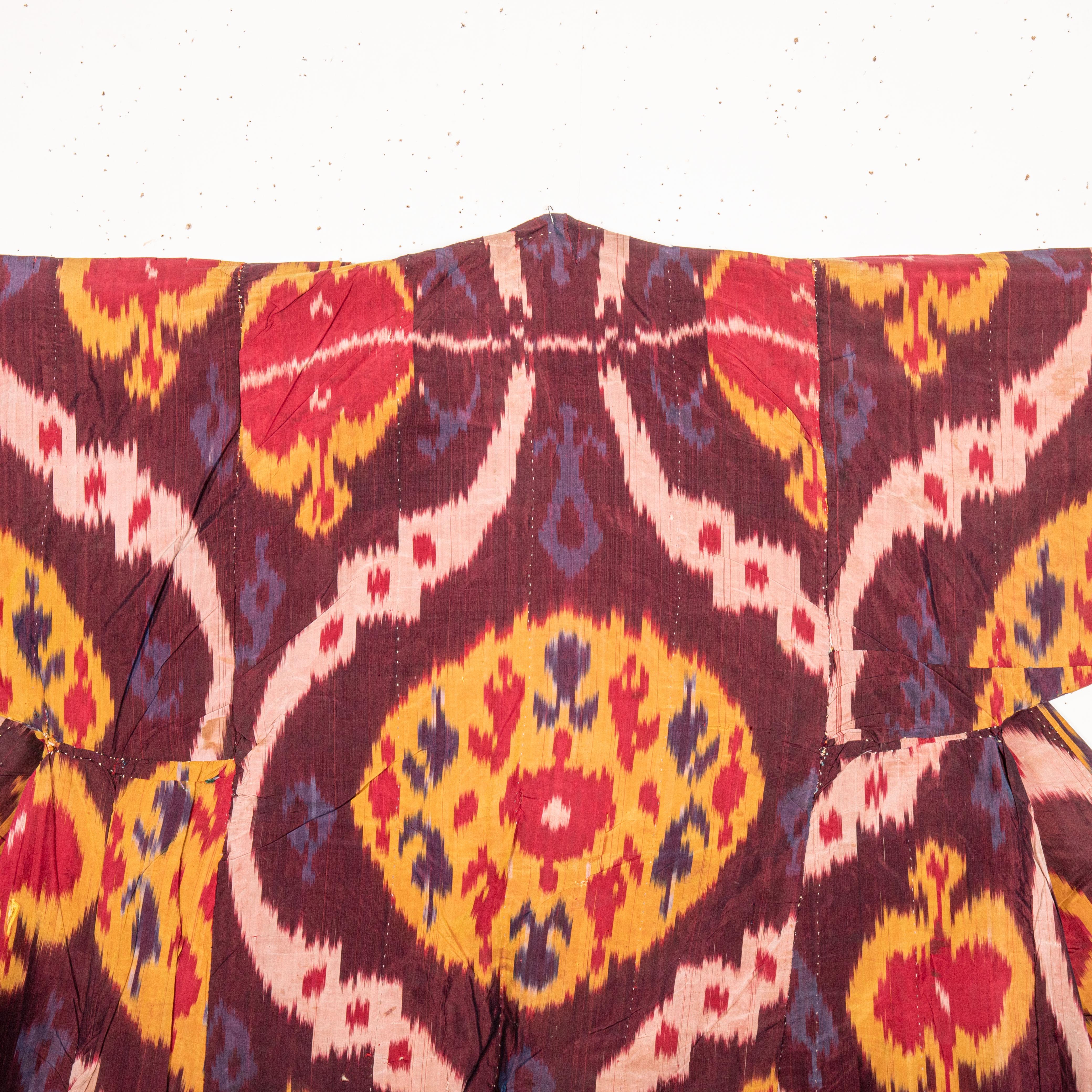 Ouzbek Chapan en soie Ikat d'Ouzbékistan, début du 20e siècle en vente