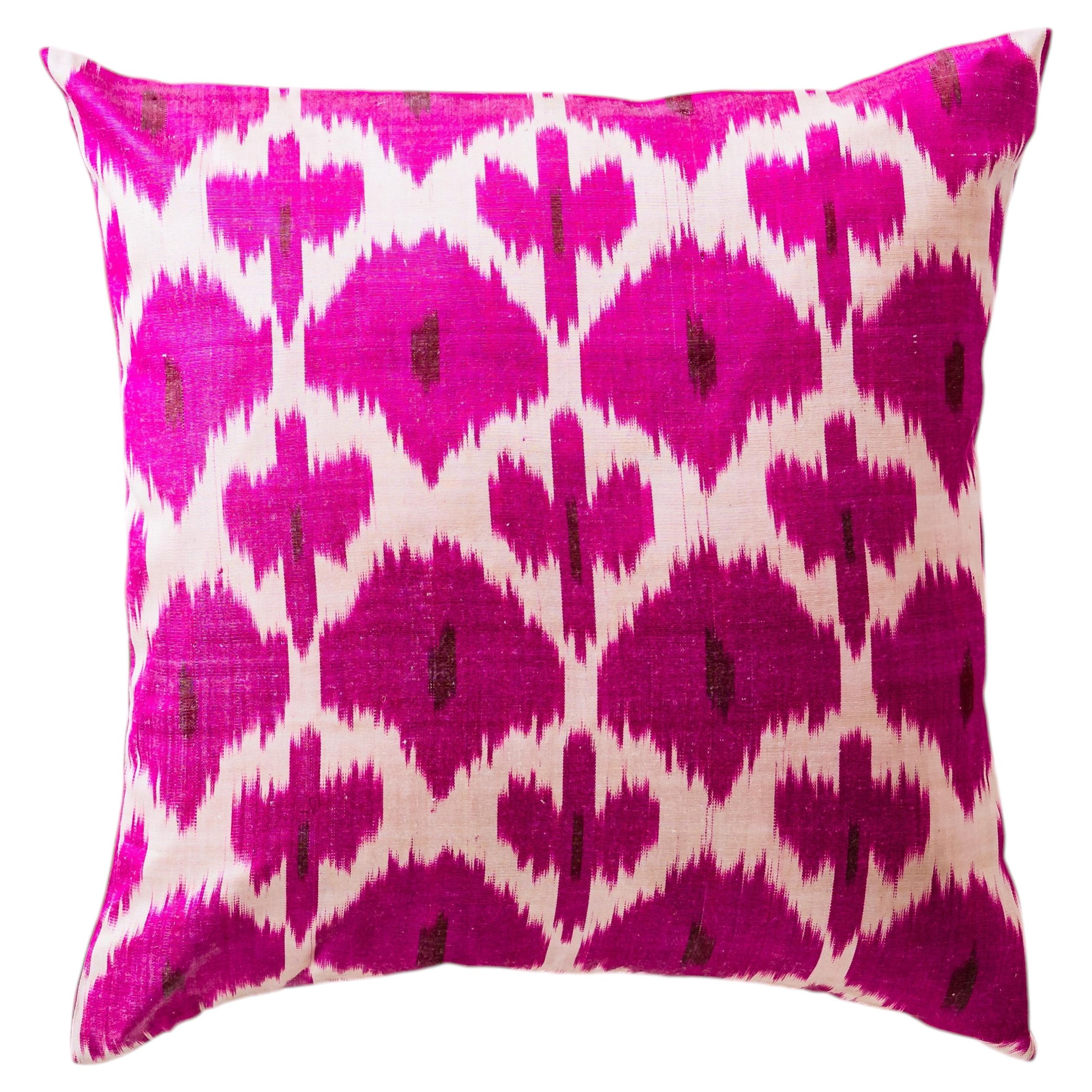 How is ikat fabric made?