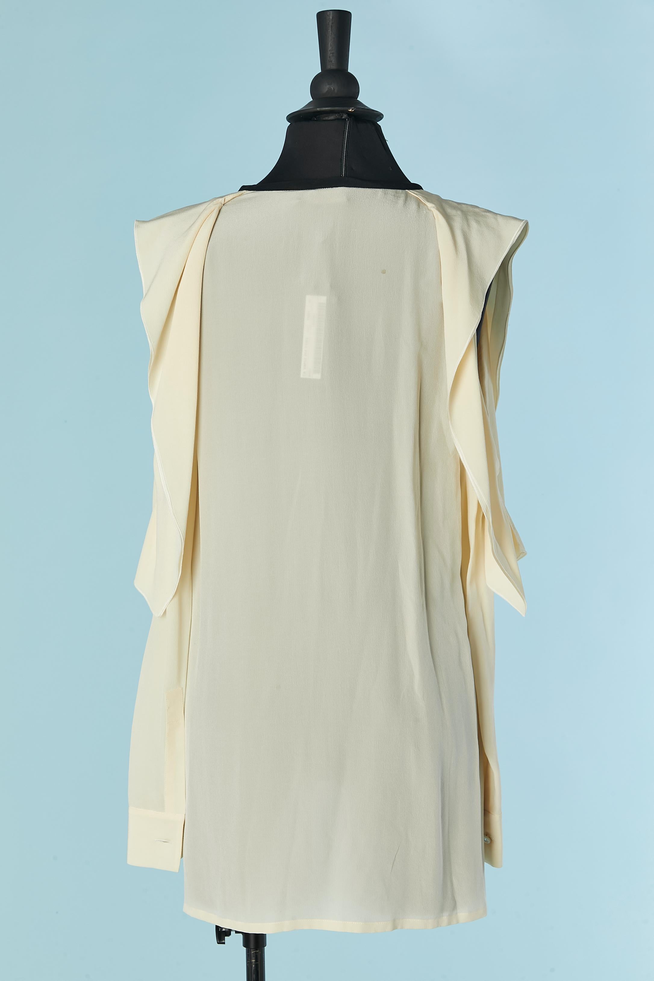 Chemise ouverte sur l'épaule VIONNET, neuve avec étiquette Pour femmes en vente