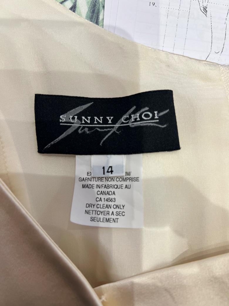 Silk ivory sleeveless and pleated cocktail dress SUNNY CHOI For Sale 1